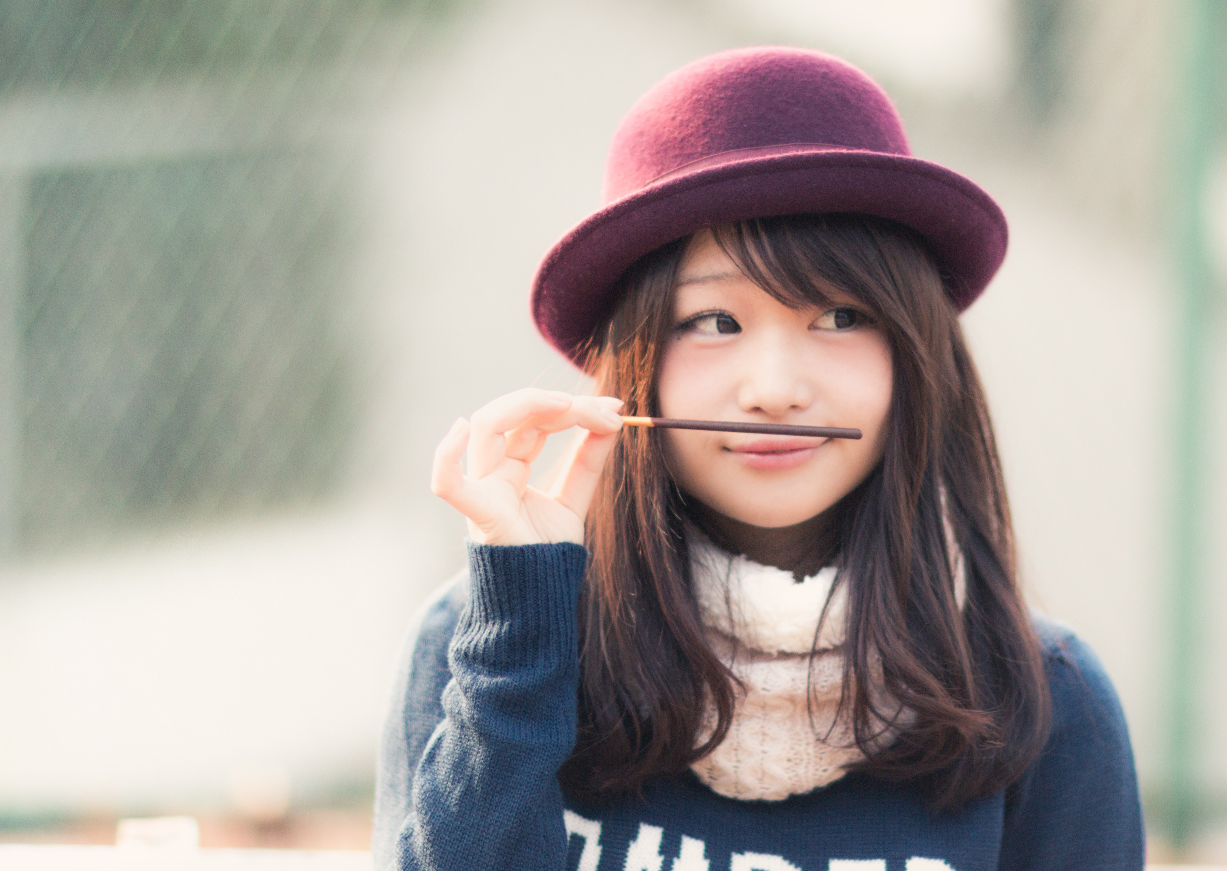ねぇ見て 見て ヒゲ とおどける女の子の写真を無料ダウンロード フリー素材 ぱくたそ ねぇ見て 見て ヒゲ とおどける女の子の写真を無料ダウンロード フリー素材 ぱくたそ