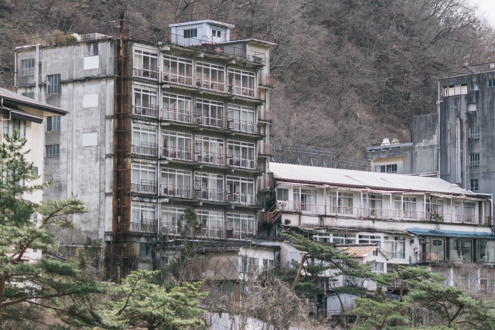 鬼怒川の廃旅館の写真 画像 フリー素材 ぱくたそ