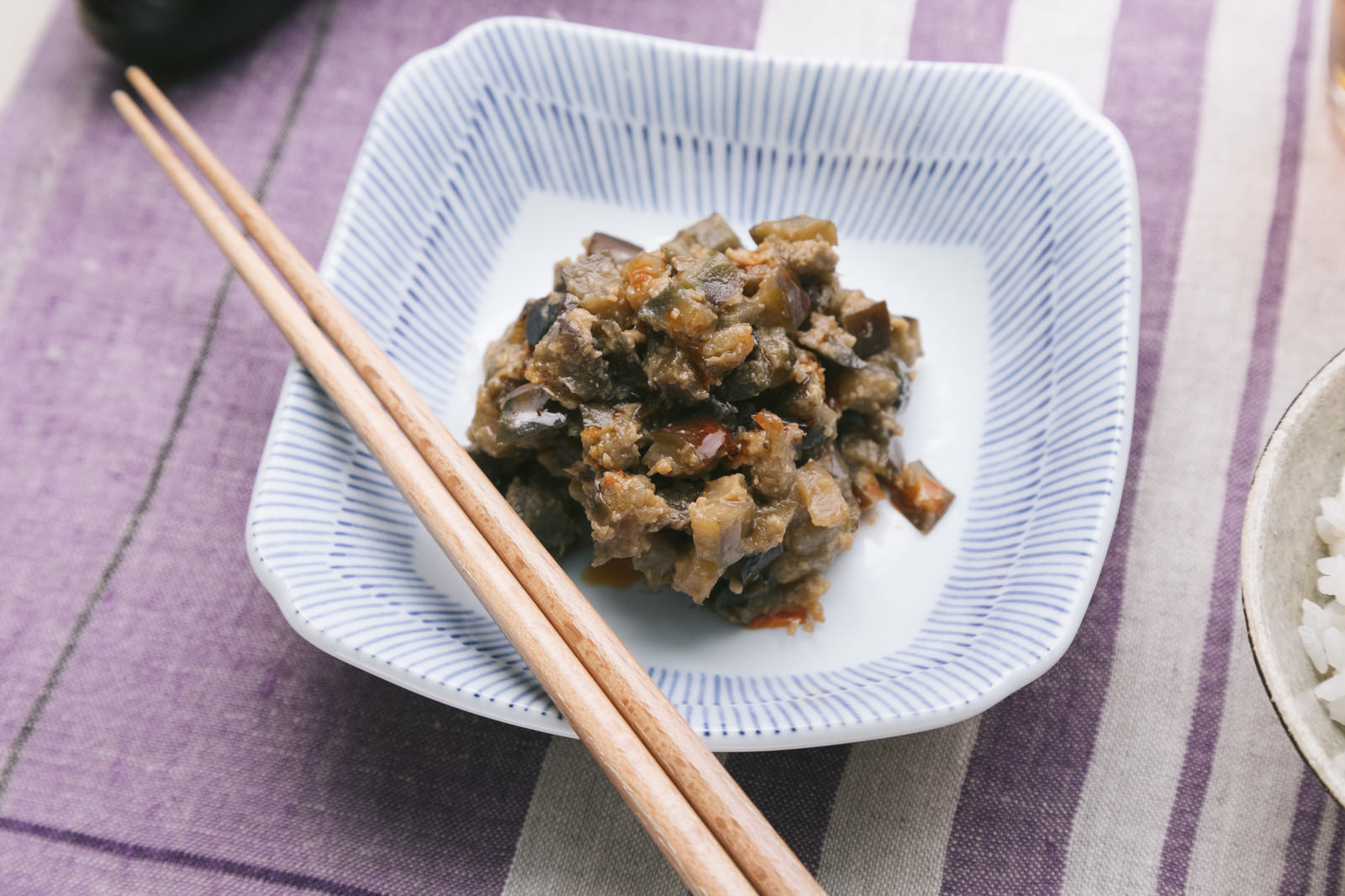 ご飯によくあう茄子味噌のフリー素材