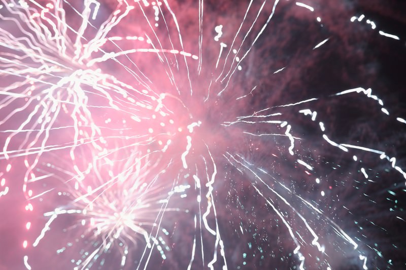花火 夏の終わりの写真を無料ダウンロード フリー素材 ぱくたそ 花火 夏の終わりの写真を無料ダウンロード フリー素材 ぱくたそ