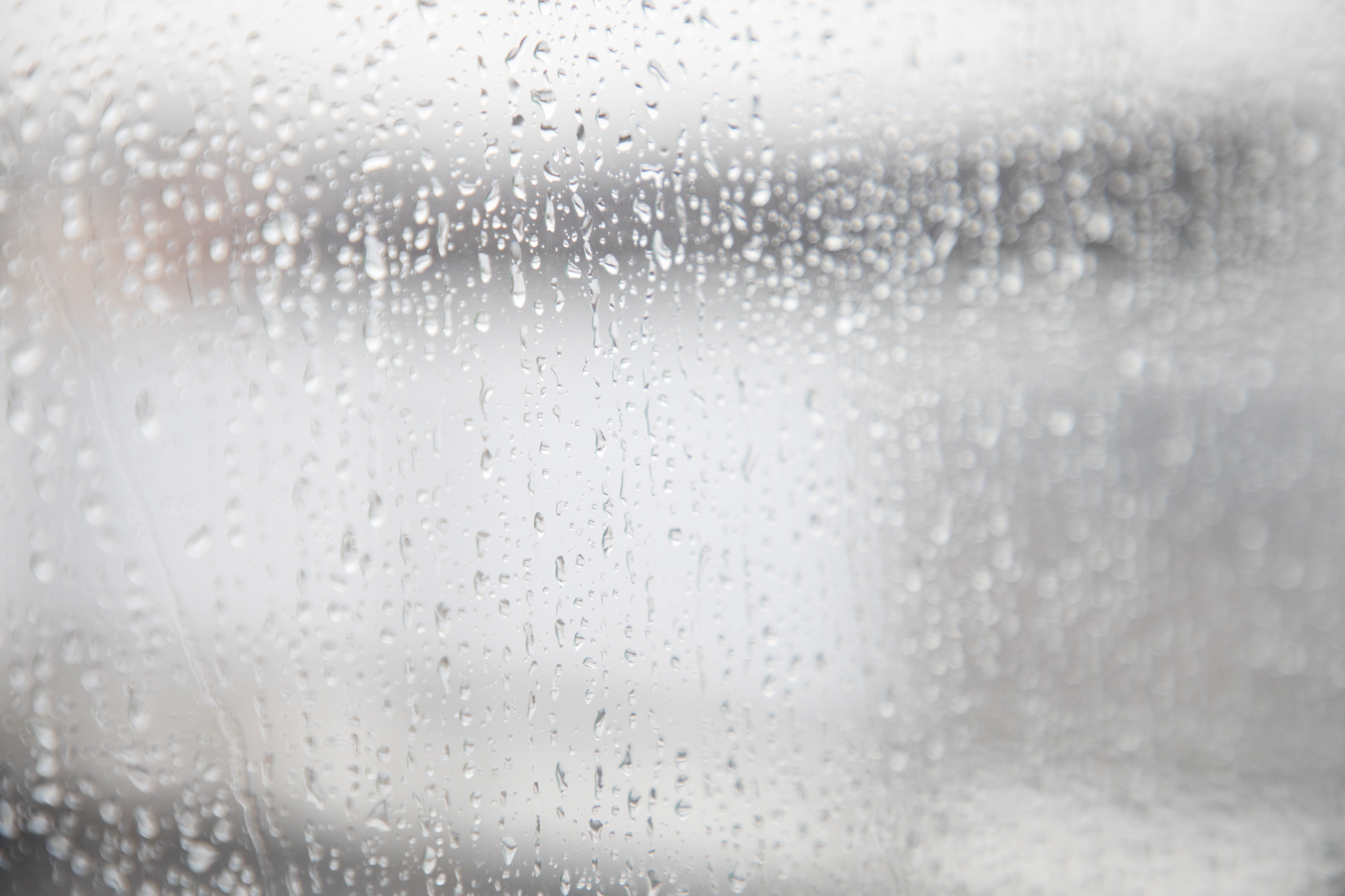 雨の日の窓の写真素材 ぱくたそ