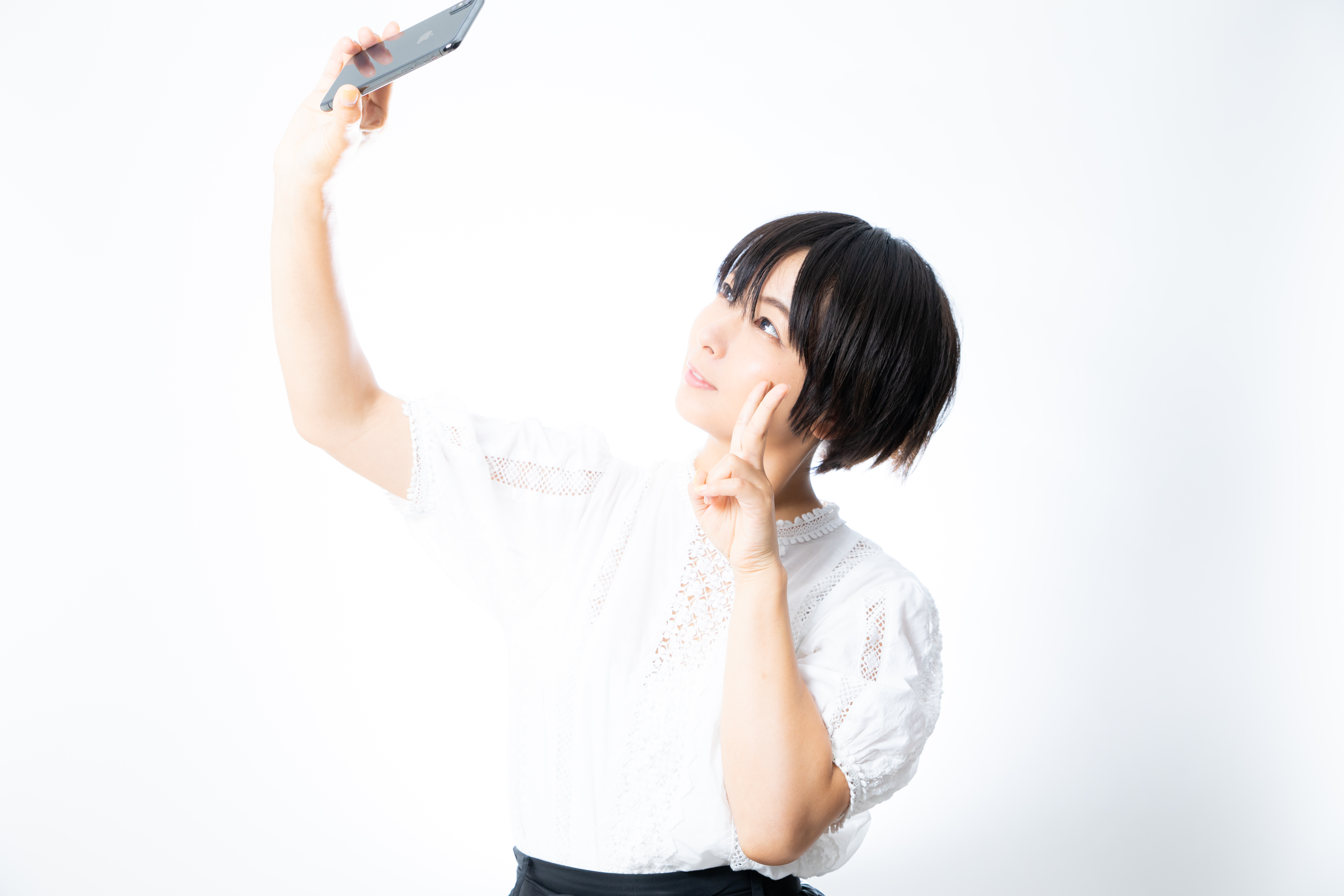 俯瞰自撮り女子の写真を無料ダウンロード フリー素材 ぱくたそ