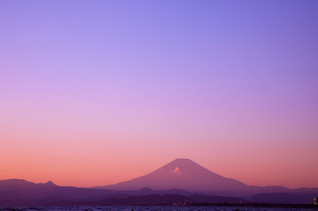 朝焼けの富士山