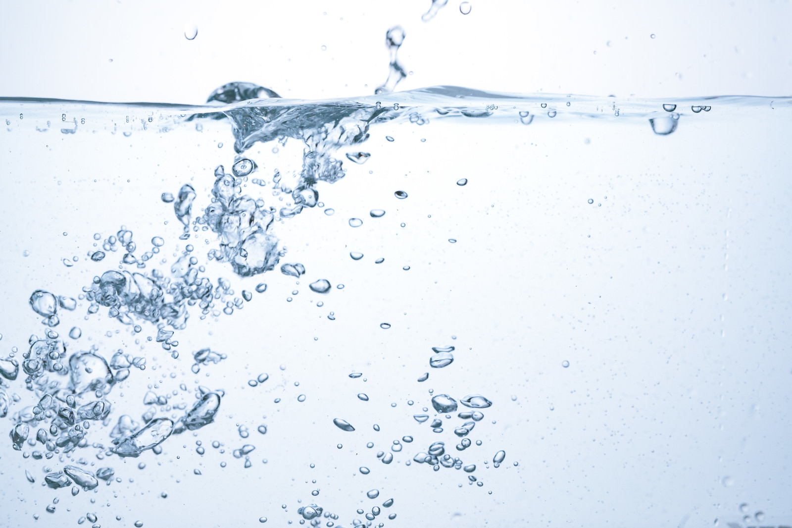 水の断面と水中の気泡のフリー素材 ぱくたそ