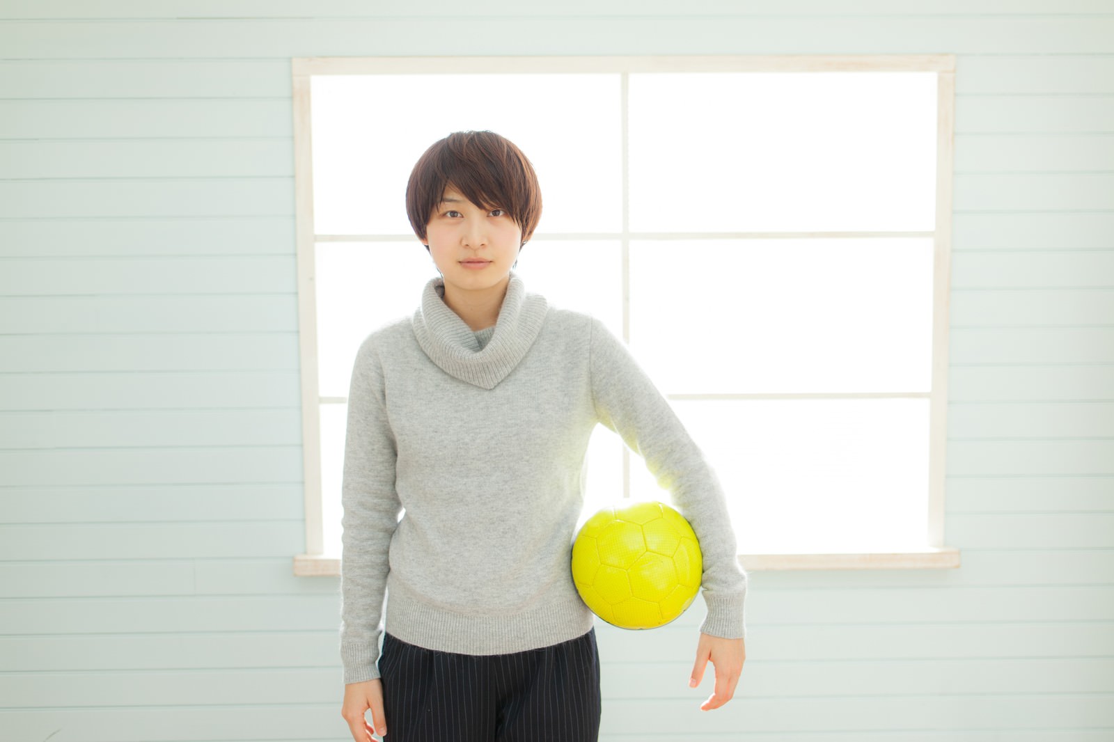 サッカー部の若い女性コーチの写真を無料ダウンロード フリー素材 ぱくたそ サッカー部の若い女性コーチの写真を無料ダウンロード フリー素材 ぱくたそ