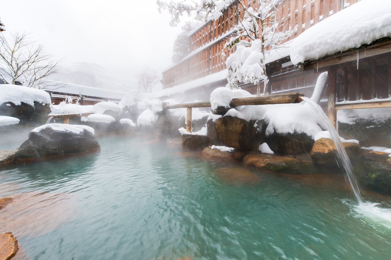 奥飛騨で源泉かけ流しの雪見露天といえば 平湯館 の山伏の湯の写真を無料ダウンロード フリー素材 ぱくたそ 奥飛騨で源泉かけ流しの雪見露天といえば 平湯館 の山伏の湯の写真を無料ダウンロード フリー素材 ぱくたそ