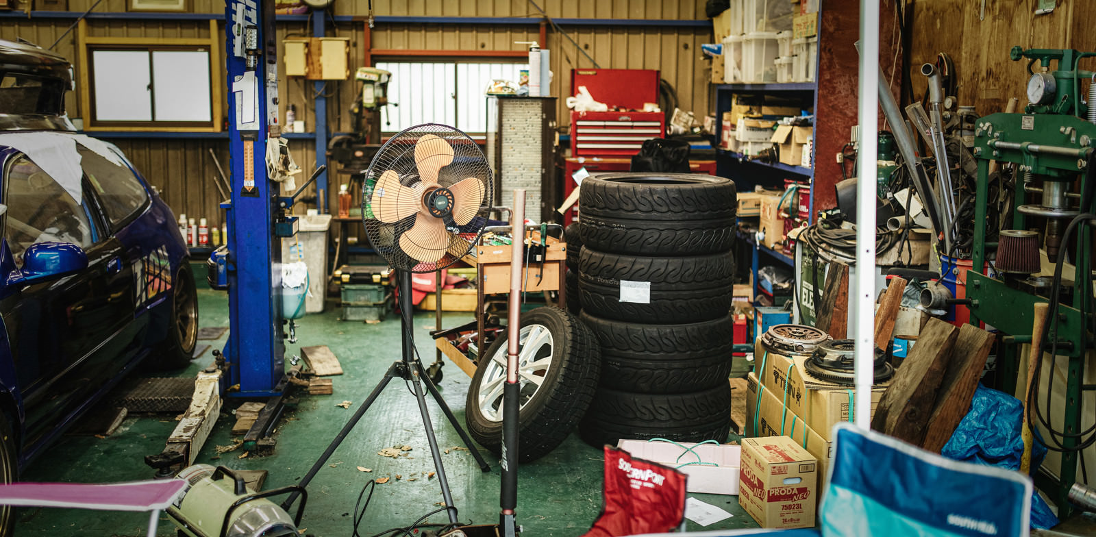 自動車整備工場の無料の写真素材 フリー素材 をダウンロード ぱくたそ 自動車整備工場の無料の写真素材 フリー素材 をダウンロード ぱくたそ