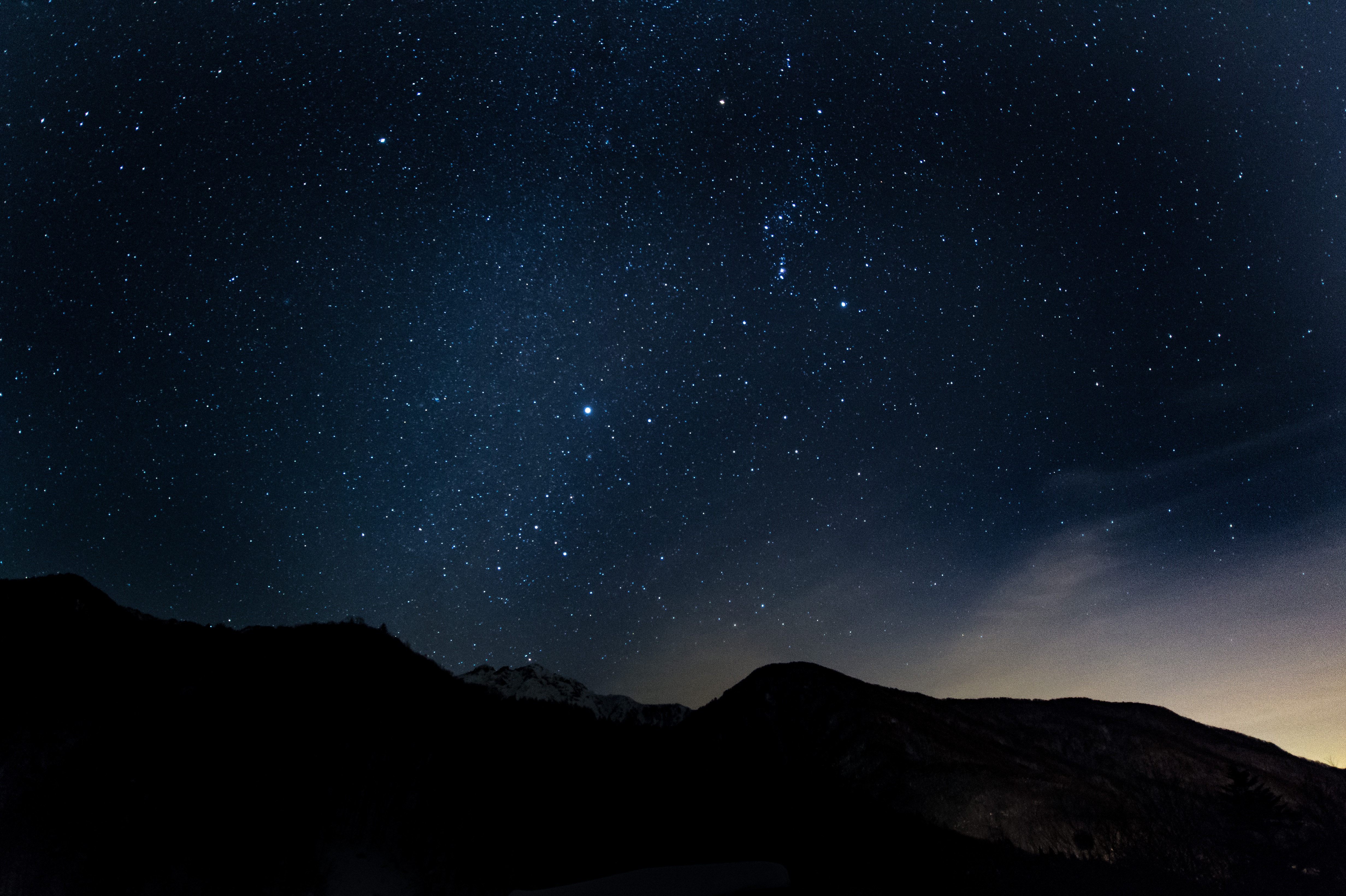 満点の星空を眺める 北アルプス の写真 画像 フリー素材 ぱくたそ