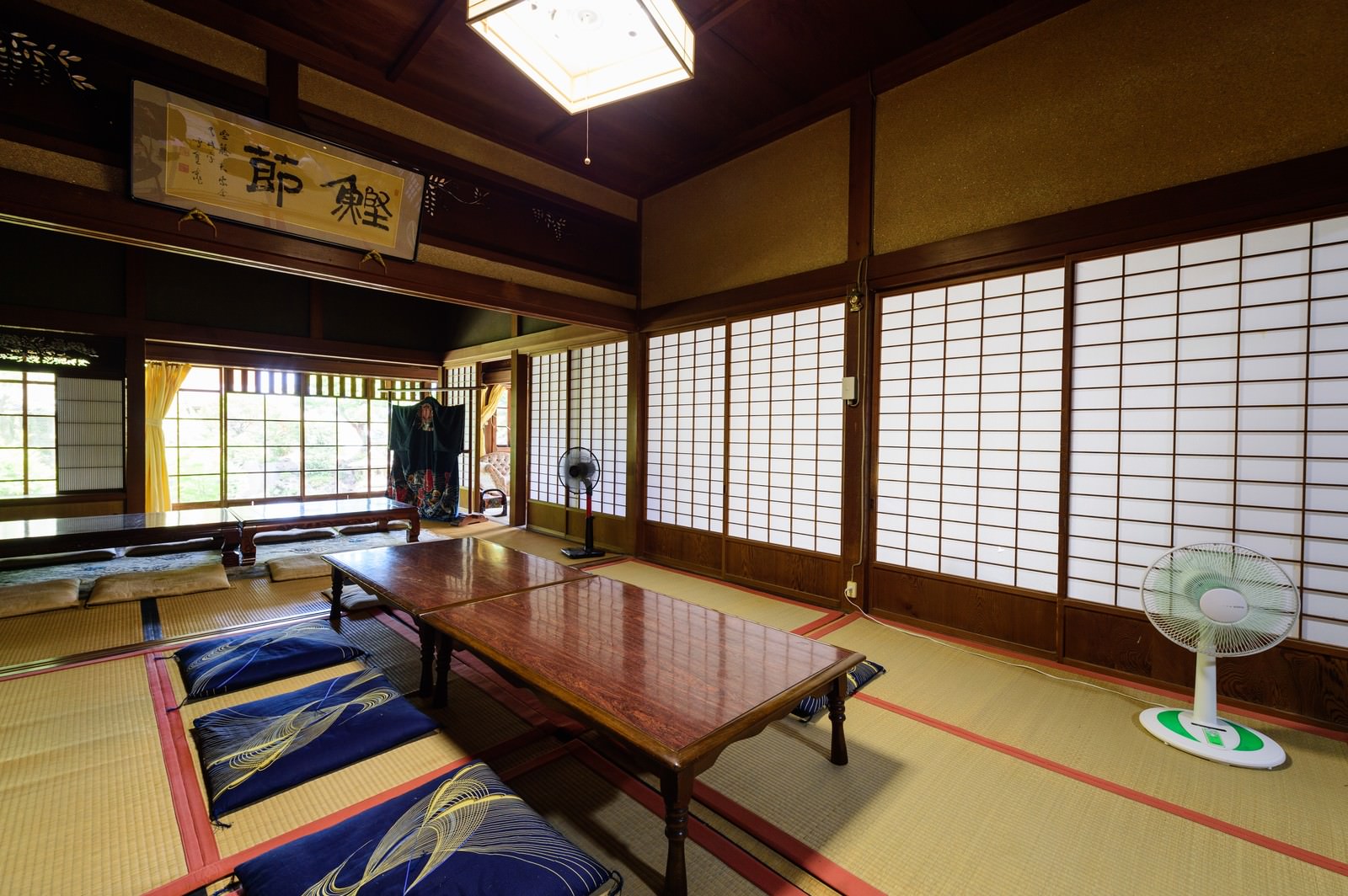 懐かしさを感じる古民家の障子のある和室 千葉県一宮町 の写真を無料ダウンロード フリー素材 ぱくたそ 懐かしさを感じる古民家の障子のある和室 千葉県一宮町 の写真を無料ダウンロード フリー素材 ぱくたそ