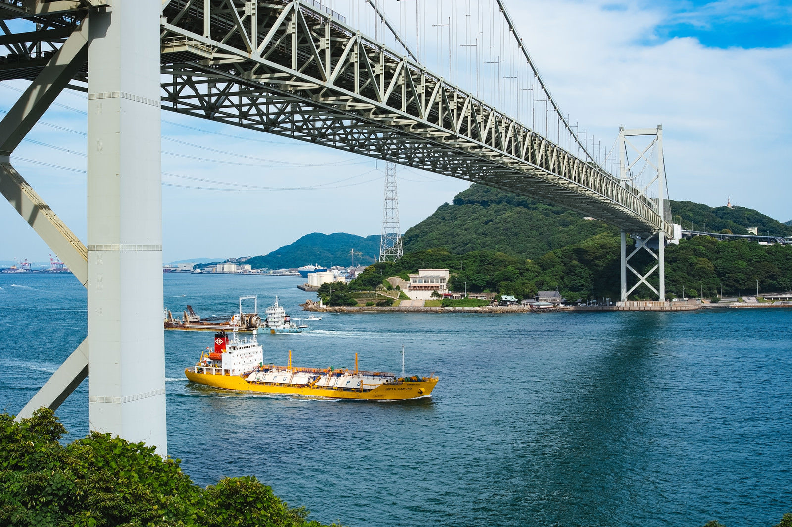 関門海峡を行き交う船の写真を無料ダウンロード フリー素材 ぱくたそ 関門海峡を行き交う船の写真を無料ダウンロード フリー素材 ぱくたそ