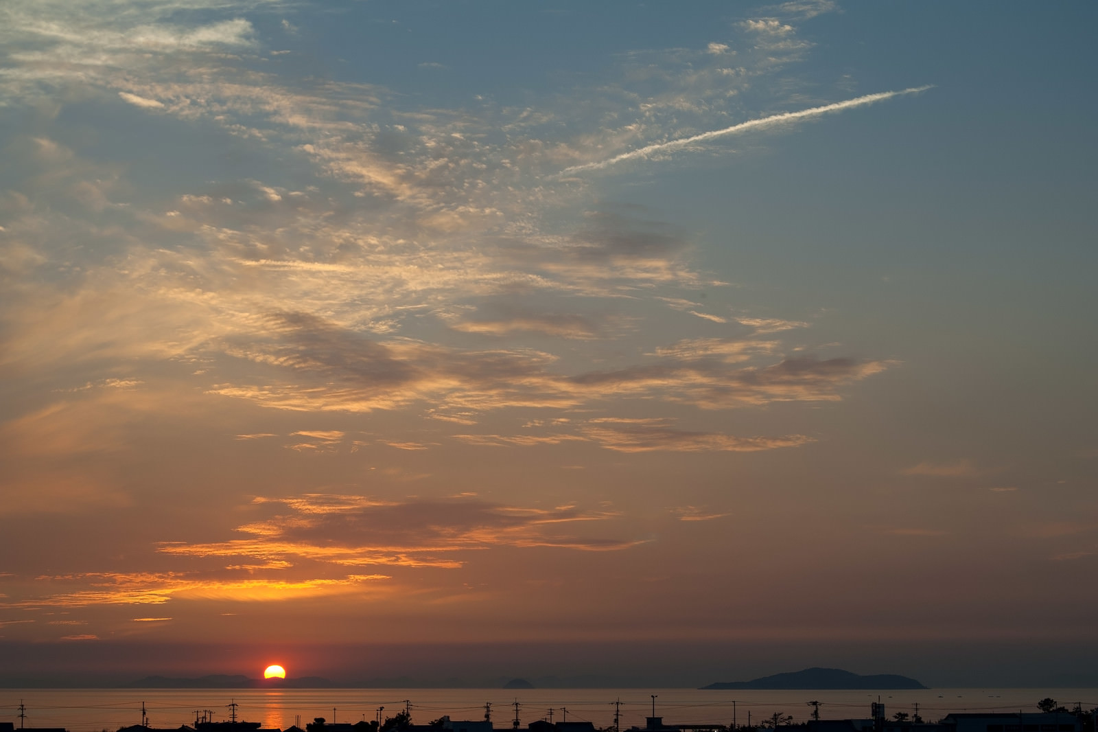 ãæ¥æ²¡ã®å¤ªé½ã¨æµ·å²¸æ²¿ãæ¥æ²¡ã®å¤ªé½ã¨æµ·å²¸æ²¿ããã®ããªã¼åçç´ æãæ¡å¤§