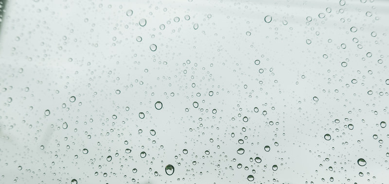 窓ガラスと雨の水滴の無料の写真素材 フリー素材 をダウンロード ぱくたそ 窓ガラスと雨の水滴の無料の写真素材 フリー素材 をダウンロード ぱくたそ
