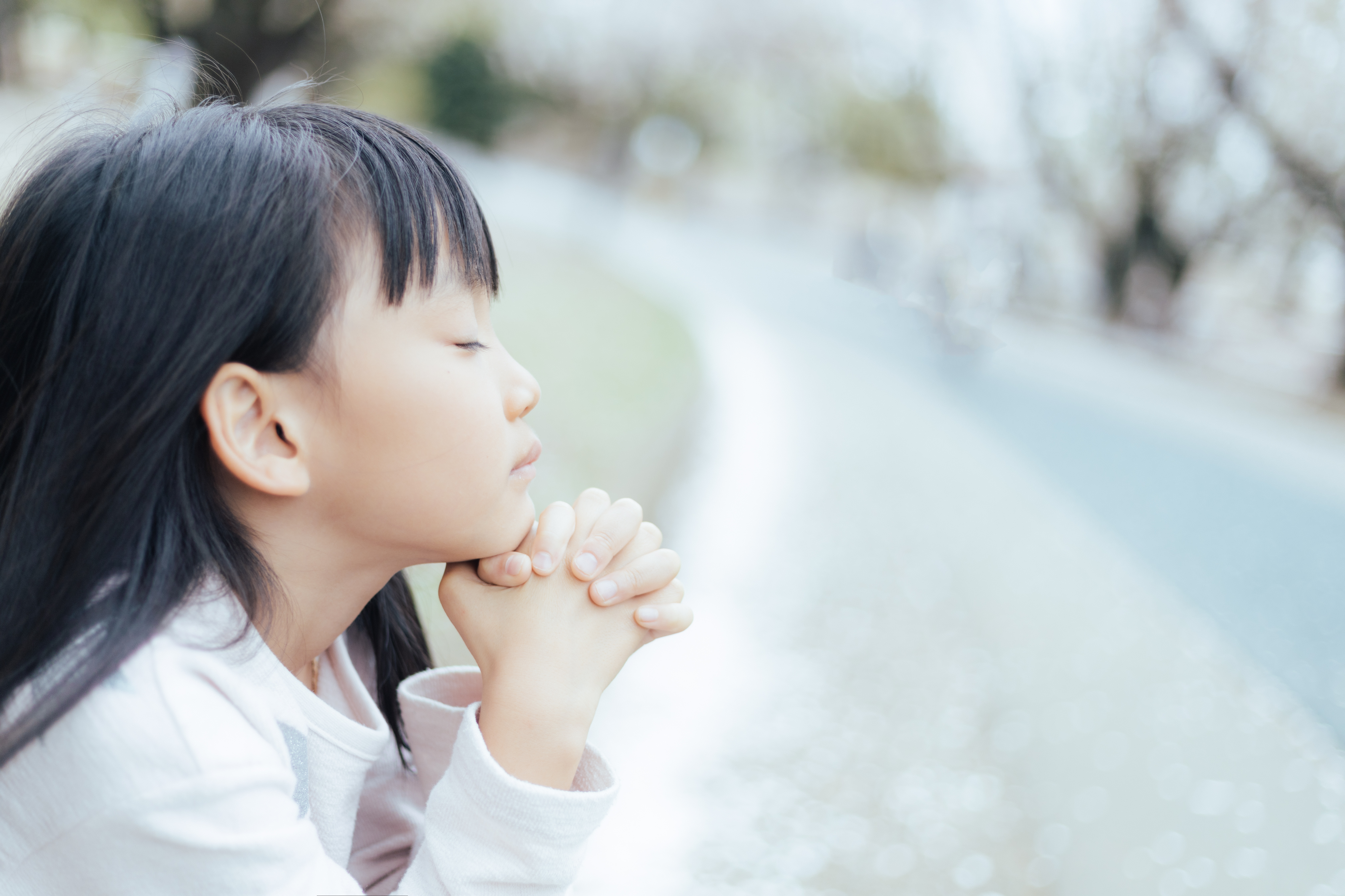 神様一生のお願いですの写真素材 ぱくたそ