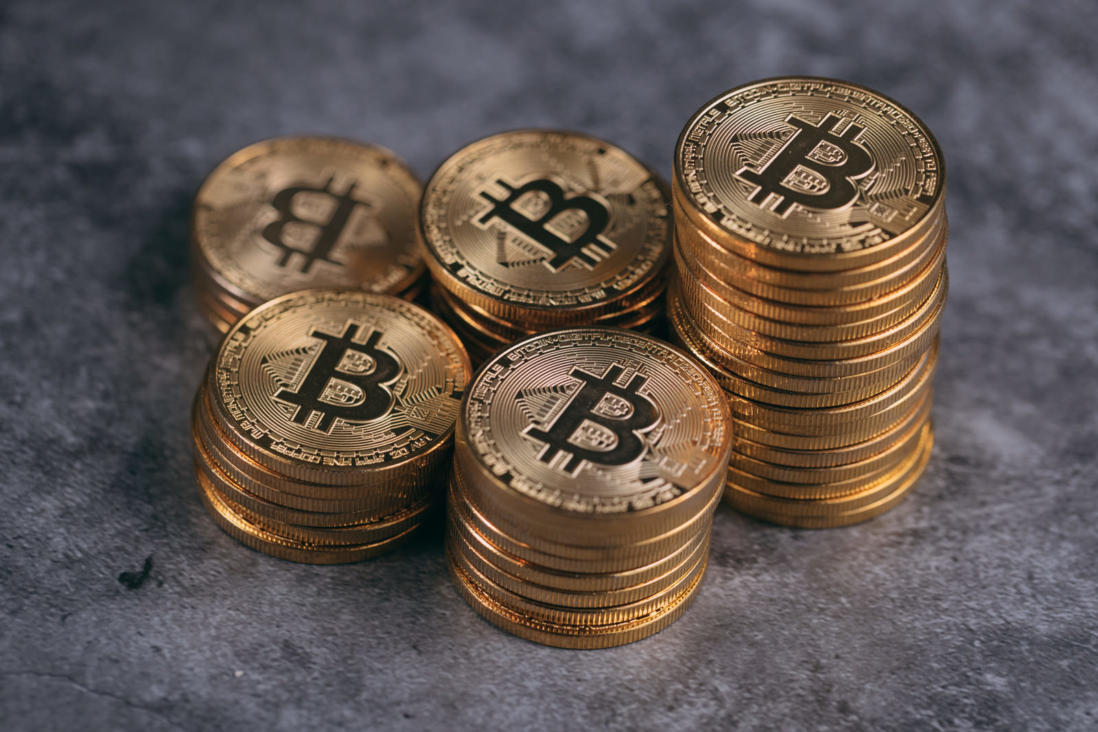 積み上げたビットコインの山の写真 画像 を無料ダウンロード フリー素材のぱくたそ 積み上げたビットコインの山の写真 画像 を無料ダウンロード フリー素材のぱくたそ