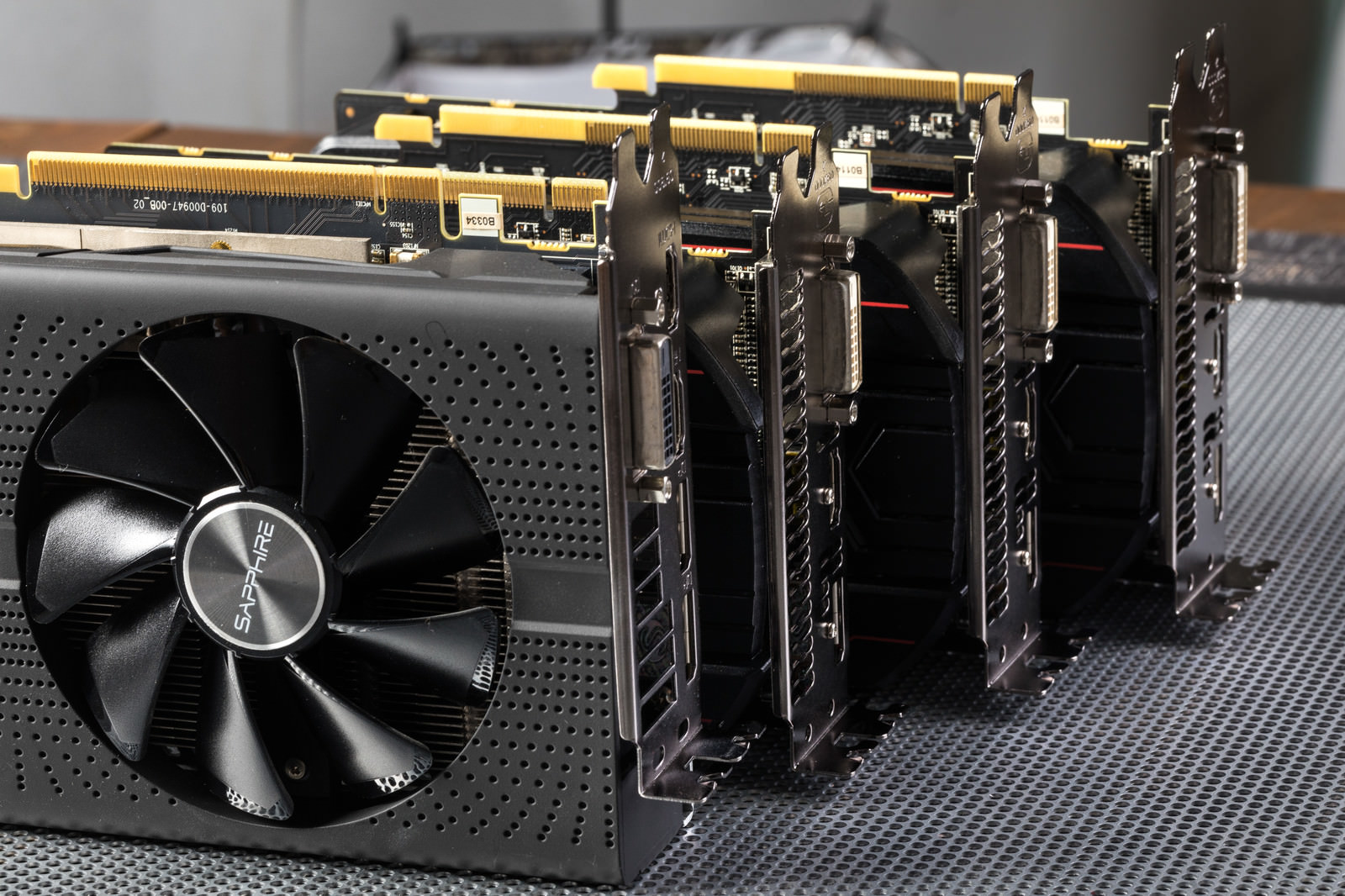 Amd Radeon Rx と Nvidia Geforce Rtx Gtx グラフィックカード性能比較表 デスクトップdgpu 帯域幅256ビット Amd好きの自作pc速報 Amd Radeon Rx と Nvidia Geforce Rtx Gtx グラフィックカード性能比較表 デスクトップdgpu 帯域幅256ビット Amd好きの自作pc速報