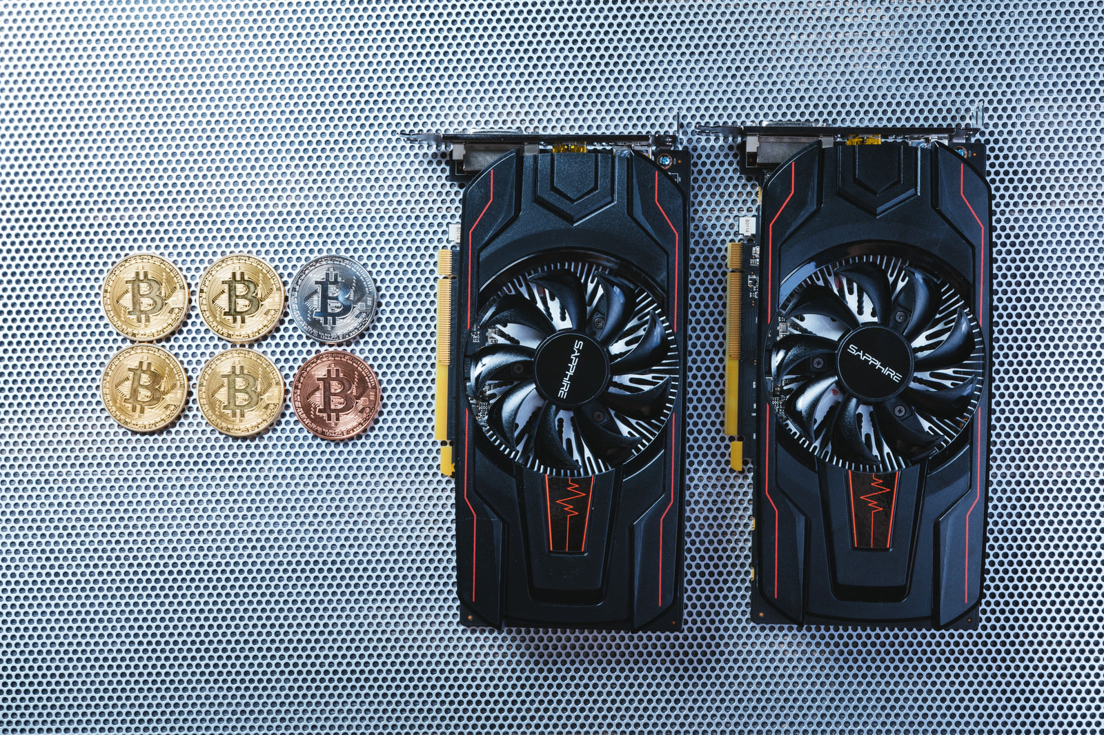 Gpu2台でビットコインをマイニングの写真を無料ダウンロード フリー素材 ぱくたそ Gpu2台でビットコインをマイニングの写真を無料ダウンロード フリー素材 ぱくたそ