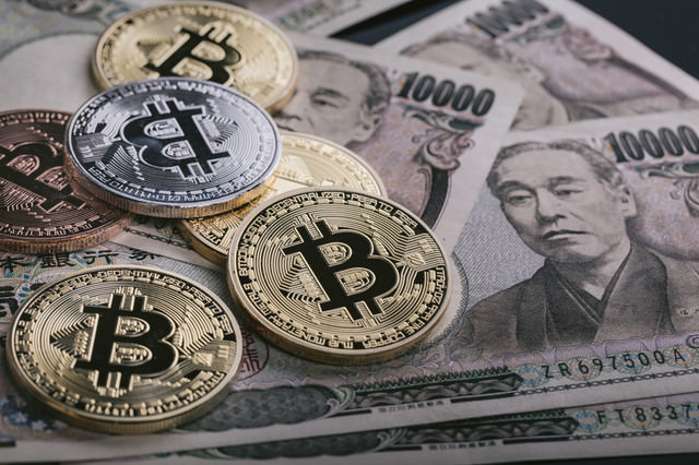 仮想通貨ビットコインと一般の通貨（紙幣）の違い