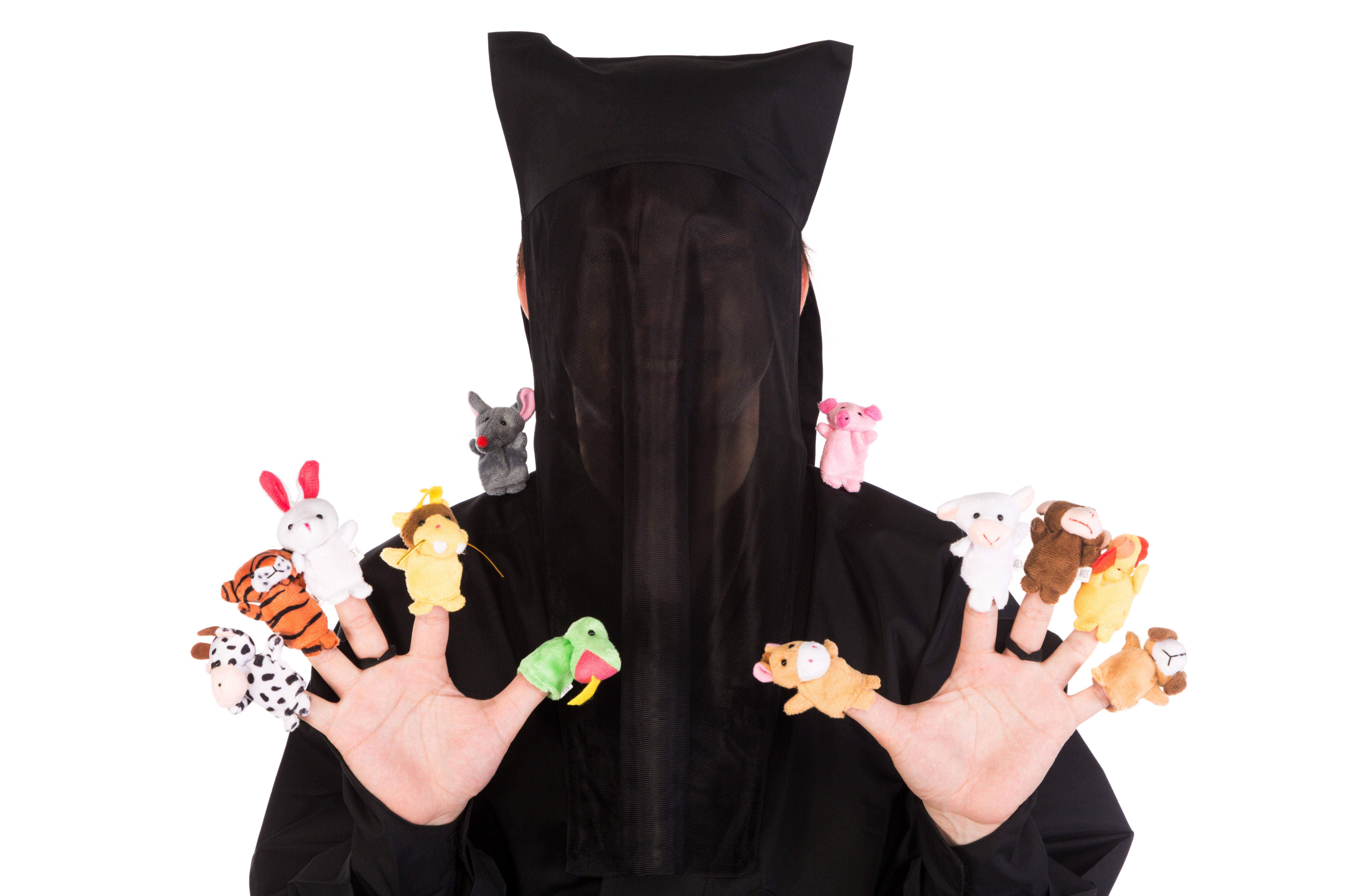 怪しい十二支を揃えて満面の笑みを浮かべる黒子の写真素材 ぱくたそ