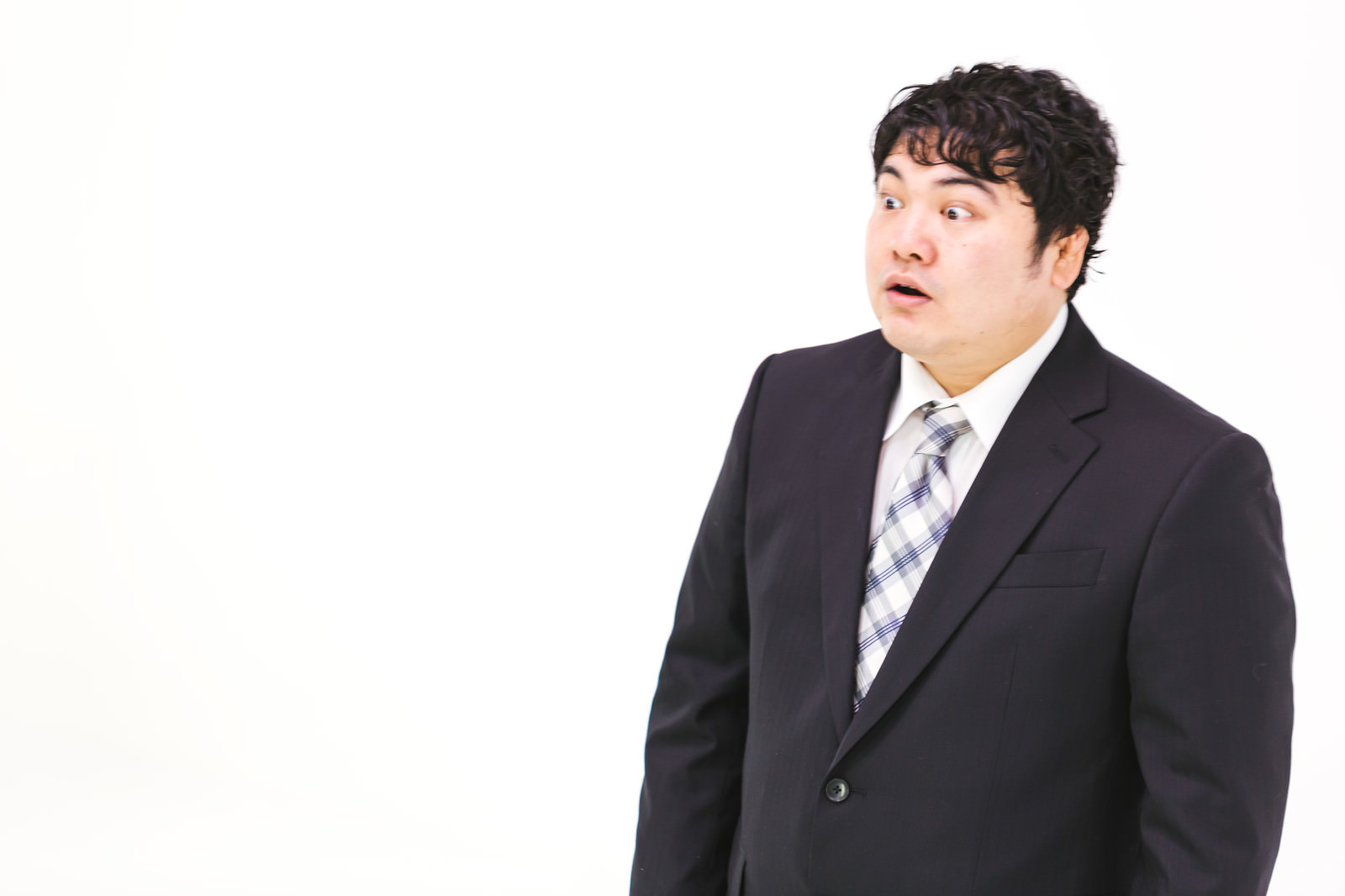 「えっ、会社倒産ですか？ | フリー素材のぱくたそ」の写真［モデル：段田隼人］