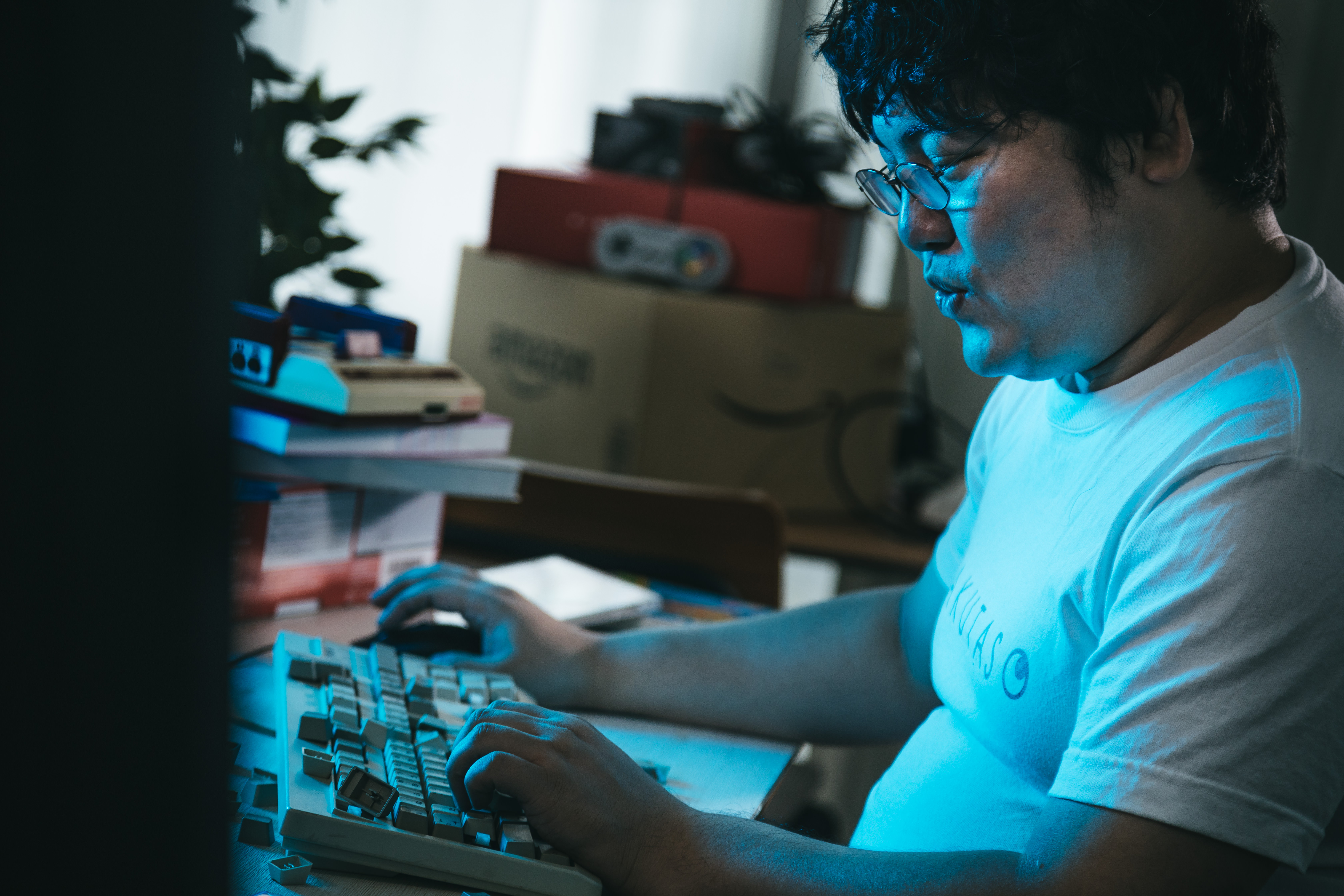 カタカタ ふーん でもお前どうせニートだろ の写真を無料ダウンロード フリー素材 ぱくたそ