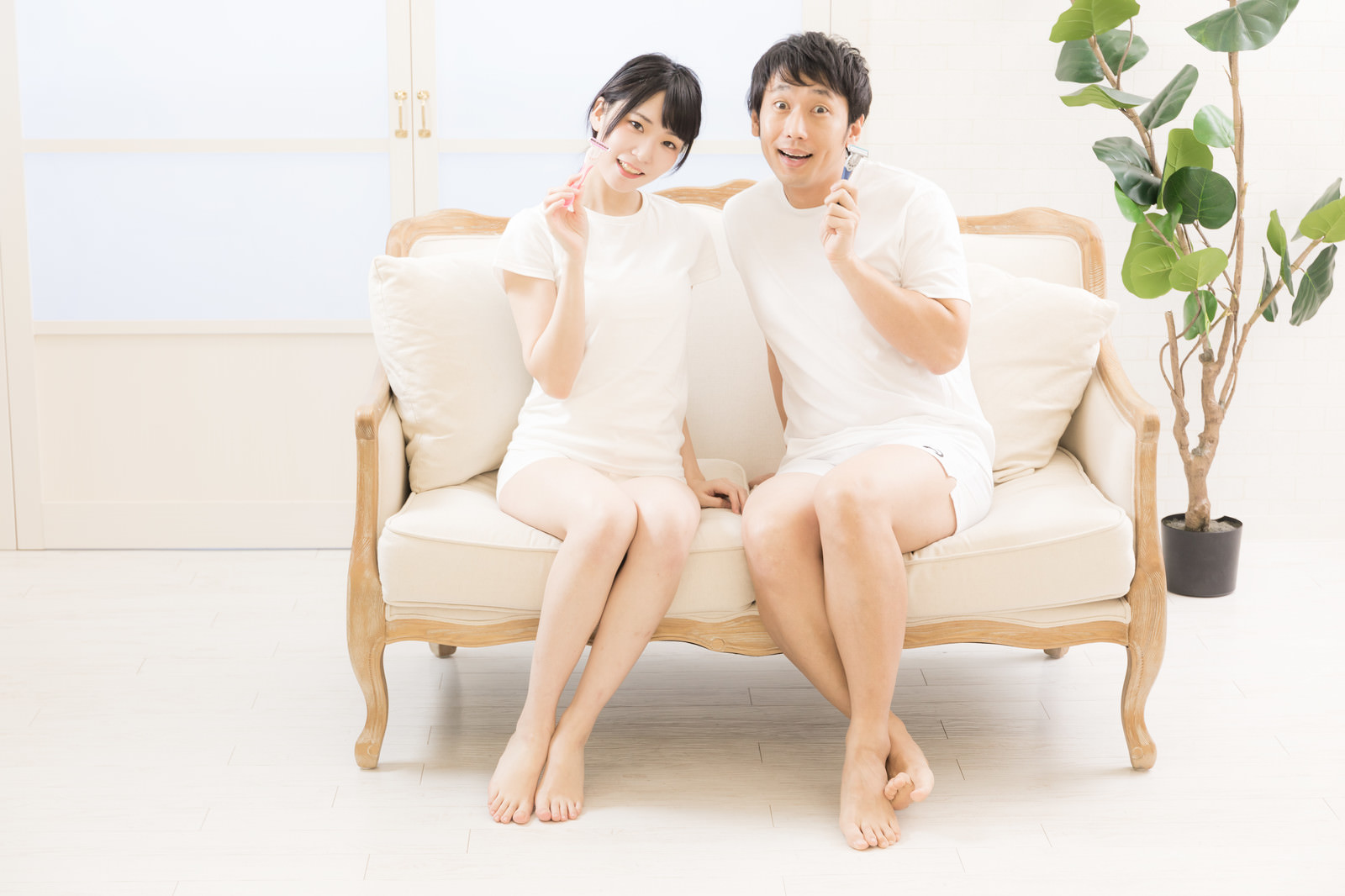 「結婚式まで数日なのに脱毛の相談に来る人」［モデル：緋真煉 大川竜弥］