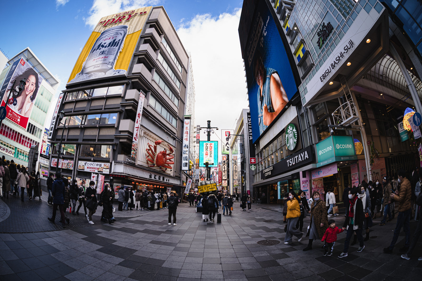 大阪ミナミの街並みの写真素材 ぱくたそ