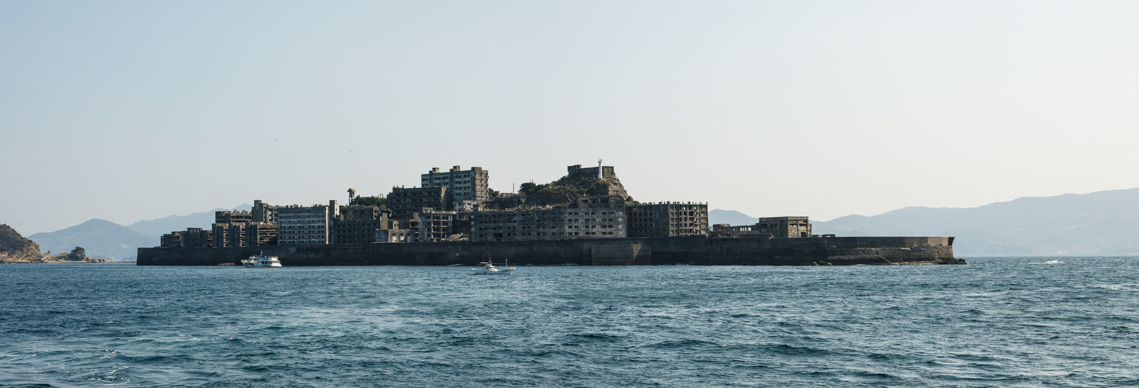 軍艦島 端島 の全景 超高解像度 の写真 画像 を無料ダウンロード フリー素材のぱくたそ