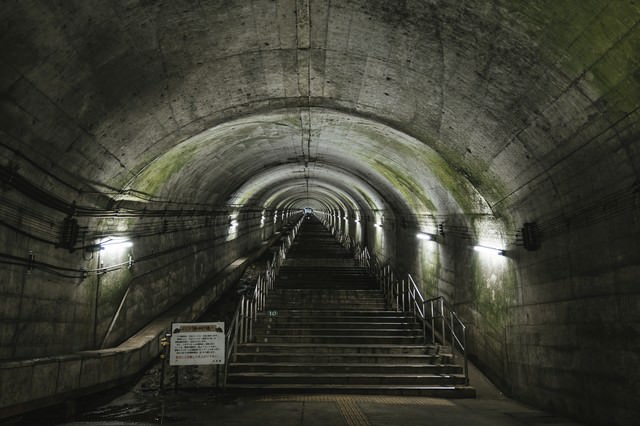 「土合駅(どあいえき)の地下階段」のフリー写真素材