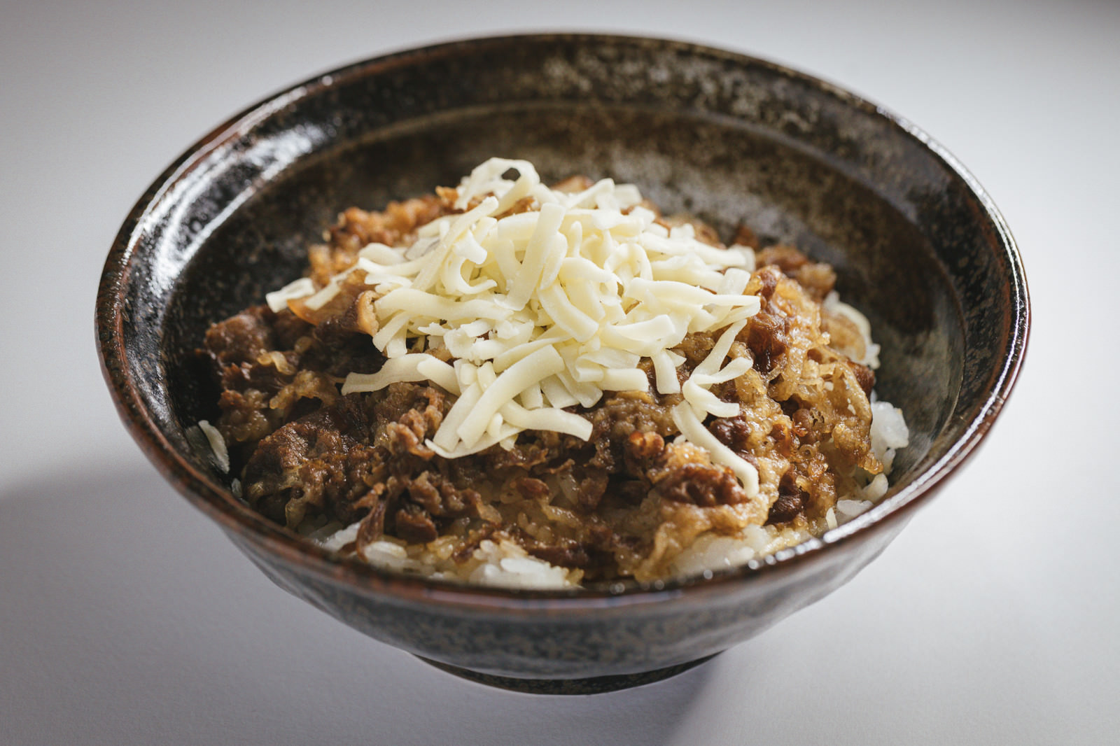 チーズ牛丼のフリー素材