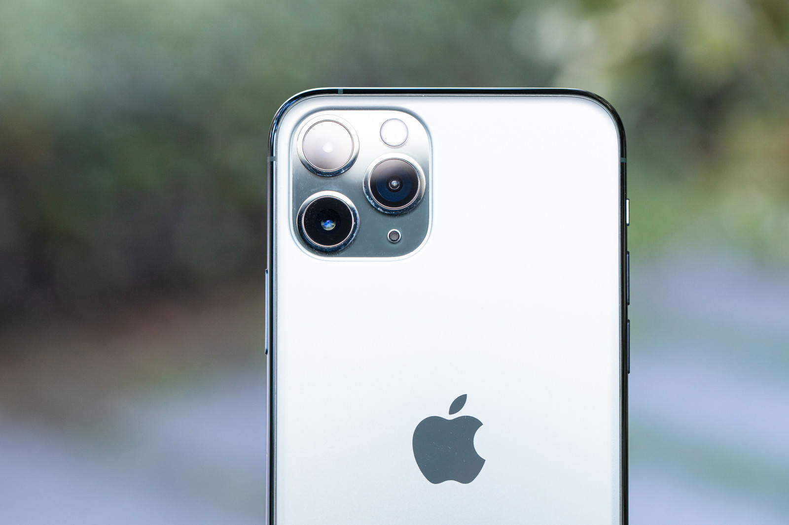 Iphone 11 Pro の3眼カメラの写真 画像 を無料ダウンロード フリー素材のぱくたそ