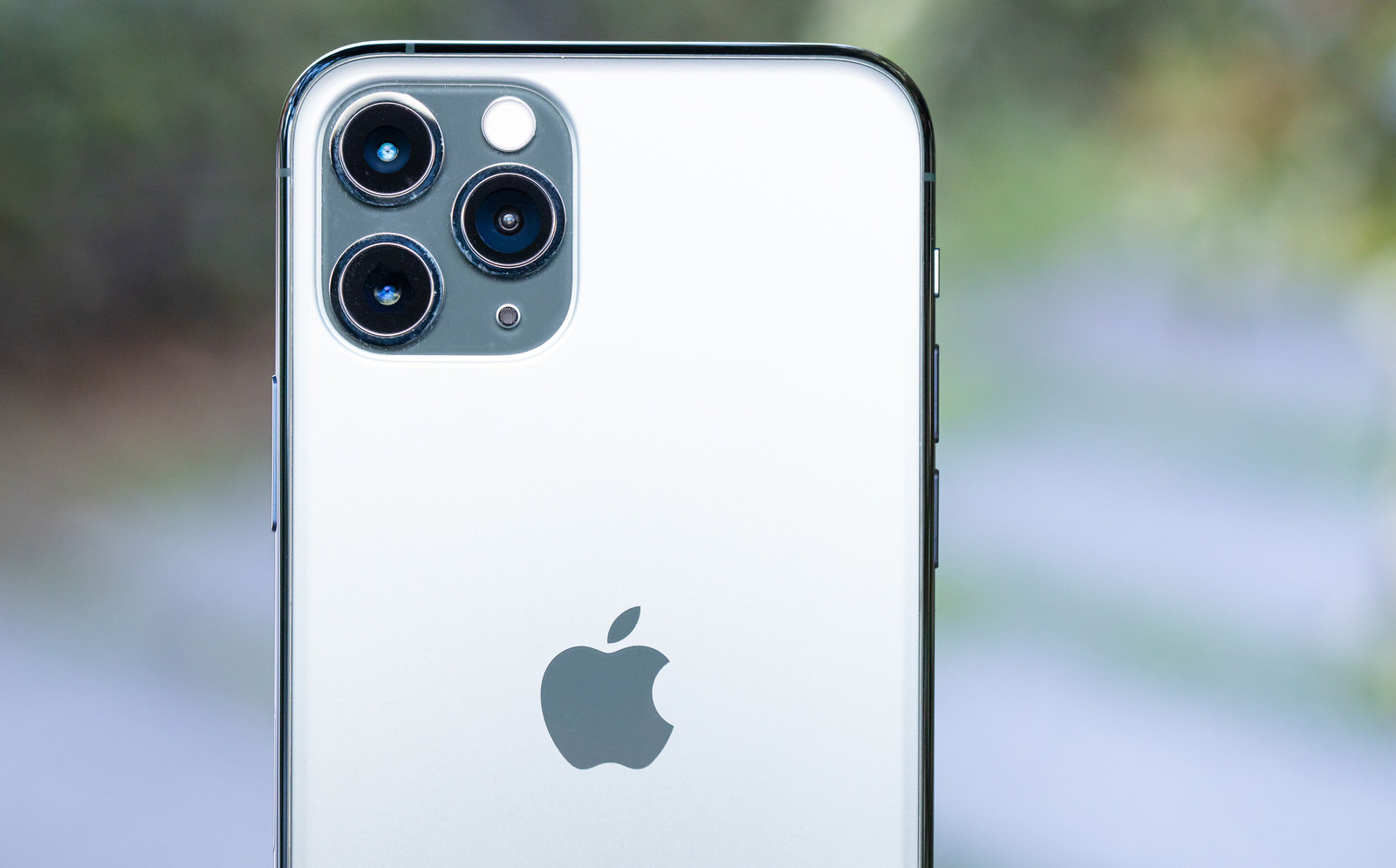 新搭載のトリプルカメラ Iphone 11 Pro の写真 画像 フリー素材 ぱくたそ