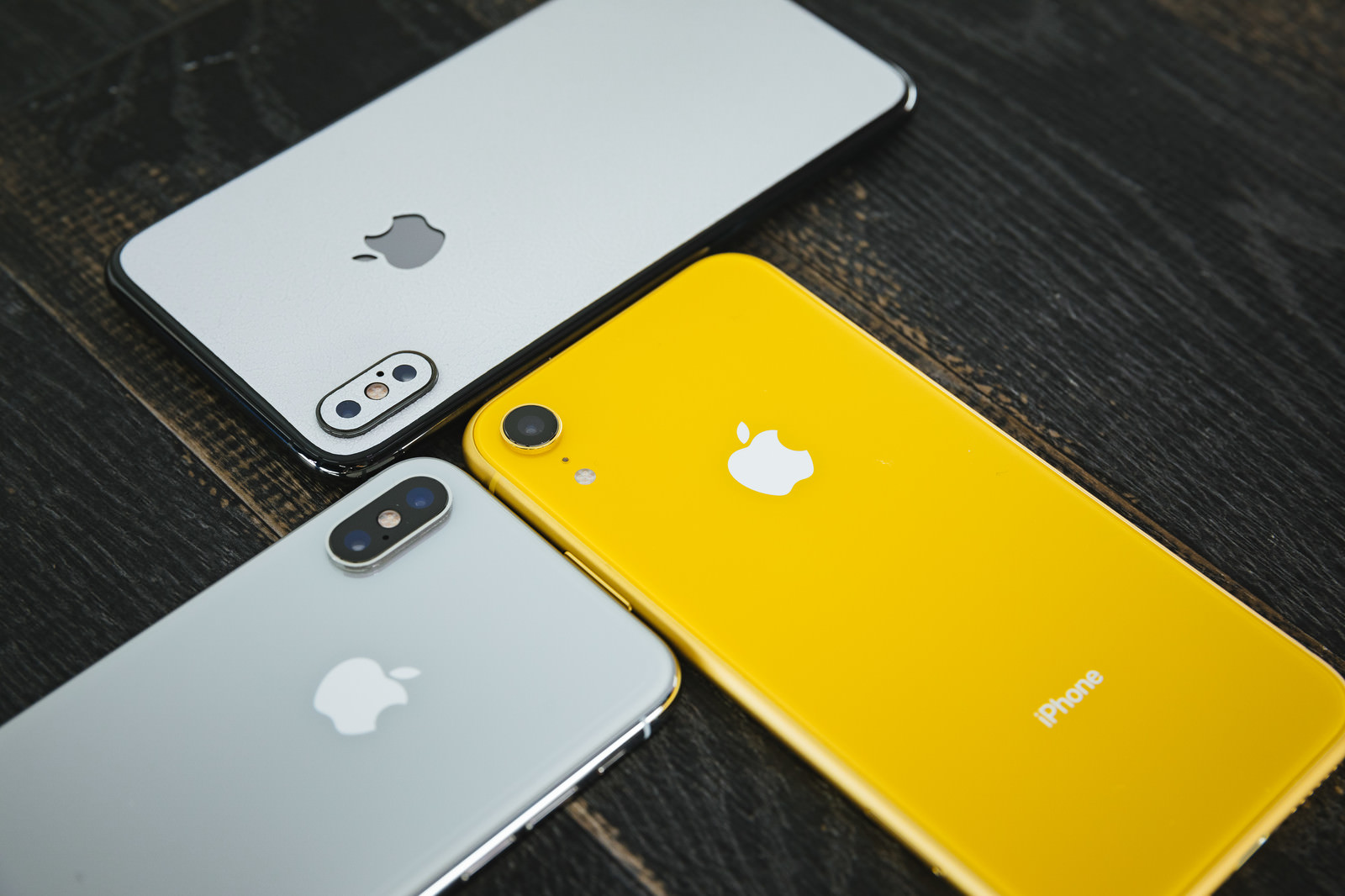 ãiPhone XS ã¨ iPhone XR ã