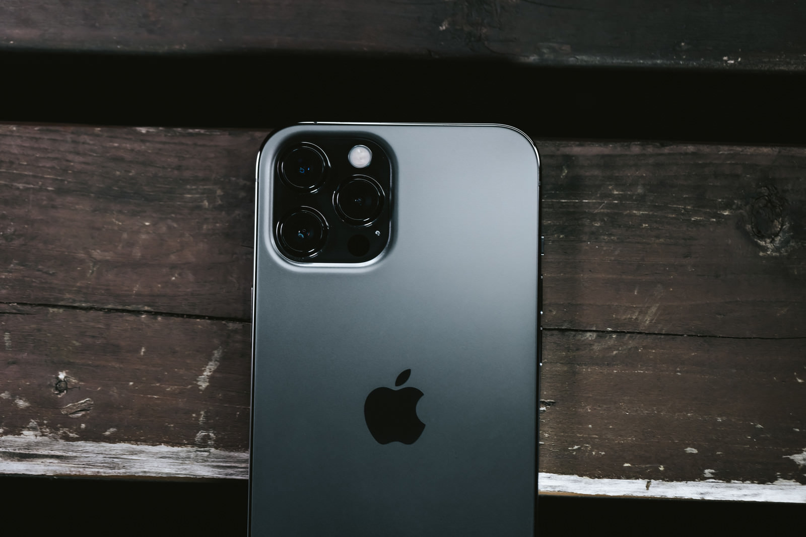Iphone 12 Pro のリアカメラの写真を無料ダウンロード フリー素材 ぱくたそ