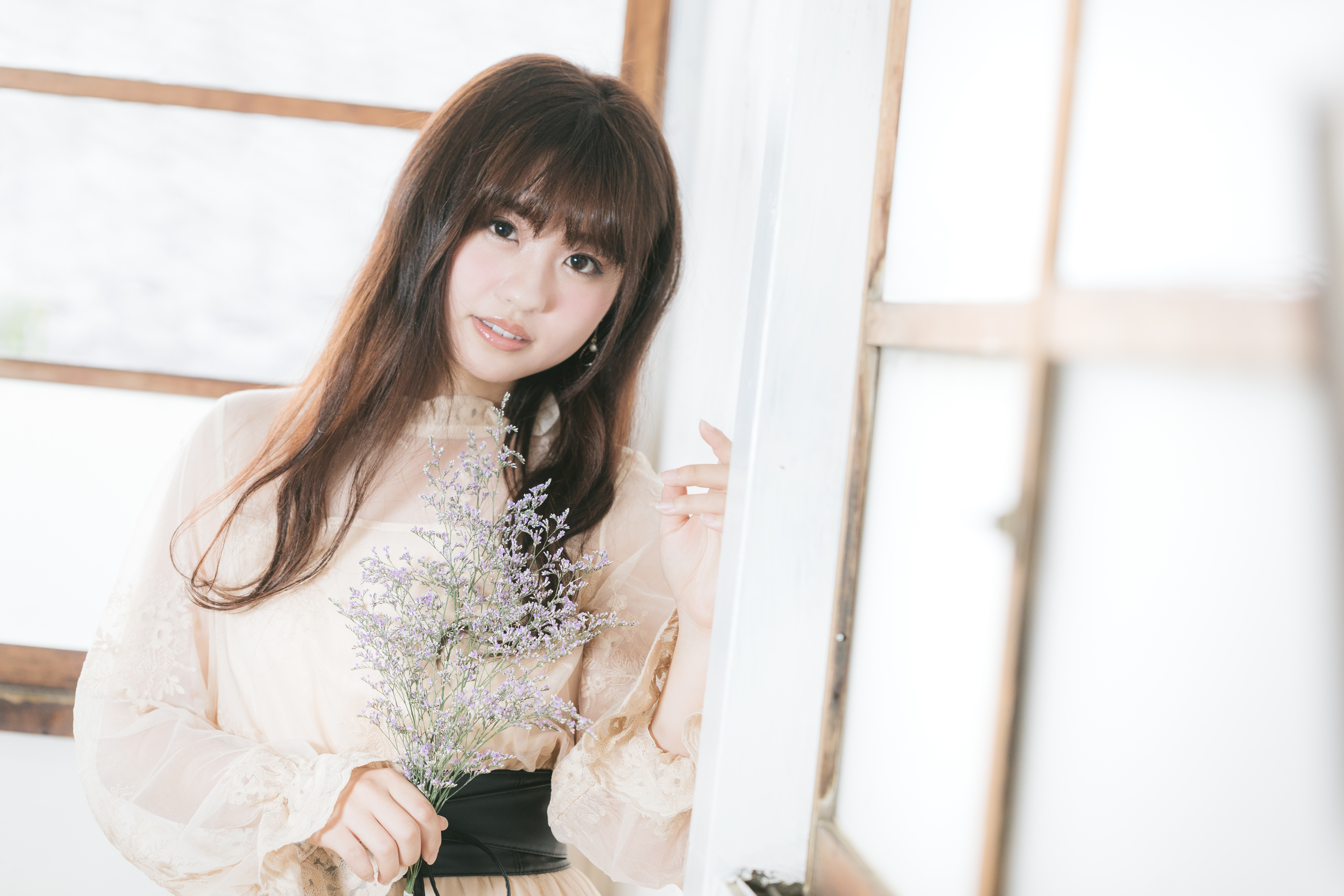 壁により掛かる撮影会女子の写真 画像 を無料ダウンロード フリー素材のぱくたそ
