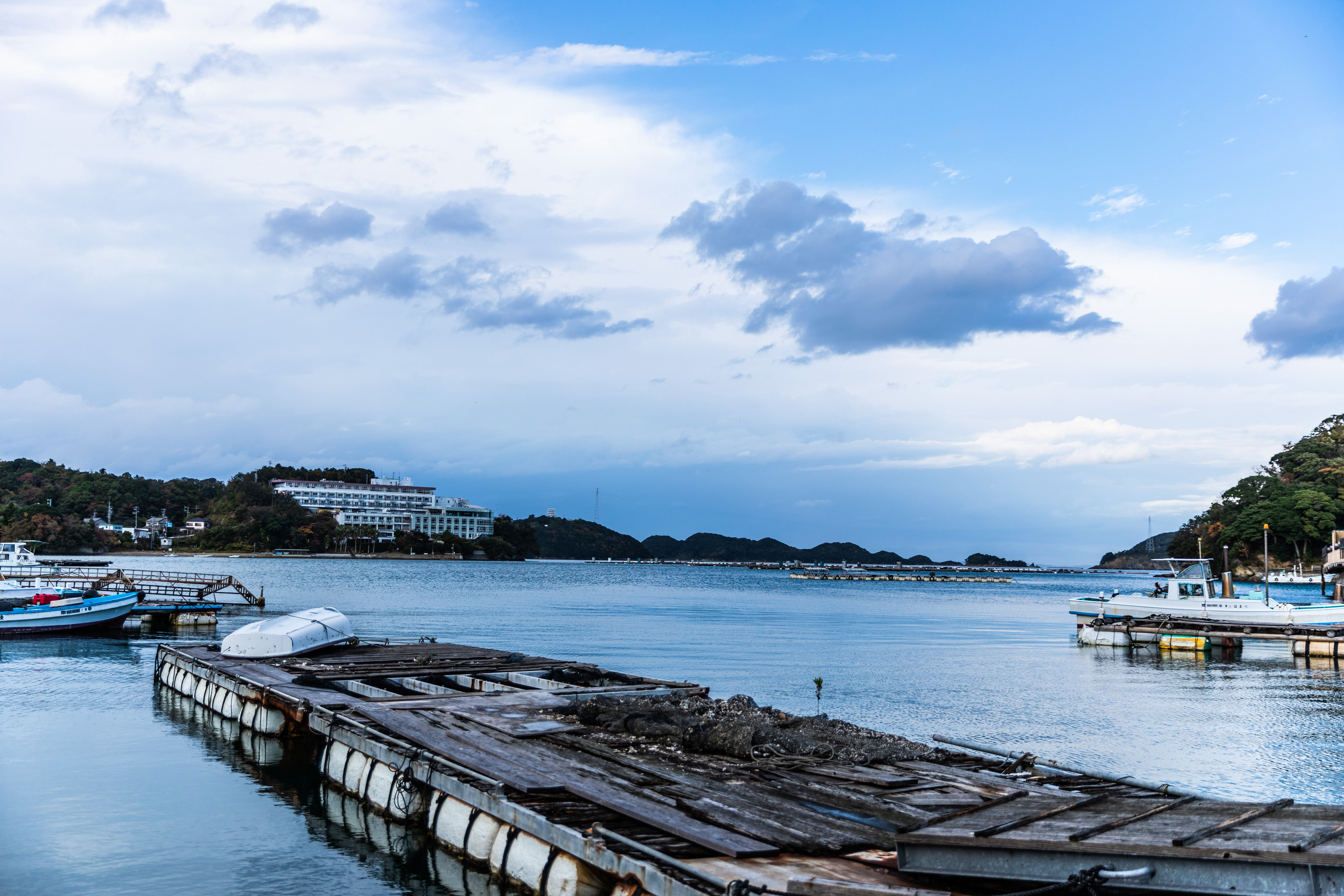伊勢湾と桟橋 船着場 の写真素材 ぱくたそ