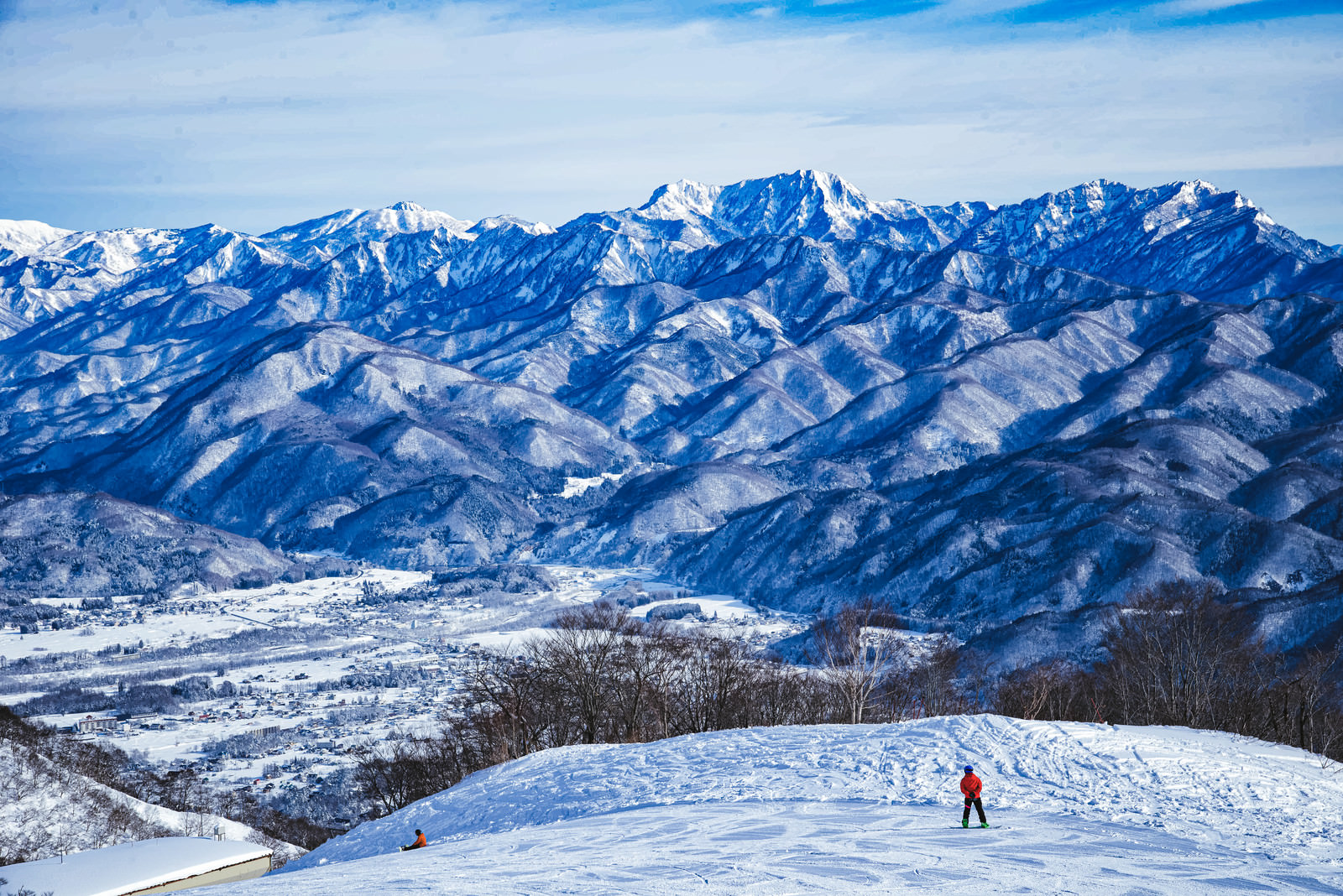 白馬五竜スキー場から見える雪化粧した山々 無料の写真素材はフリー