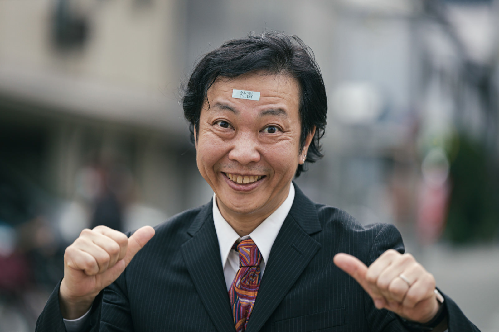 「社畜のレッテルを貼られたアラフォー社員 | フリー素材のぱくたそ」の写真［モデル：のせさん］