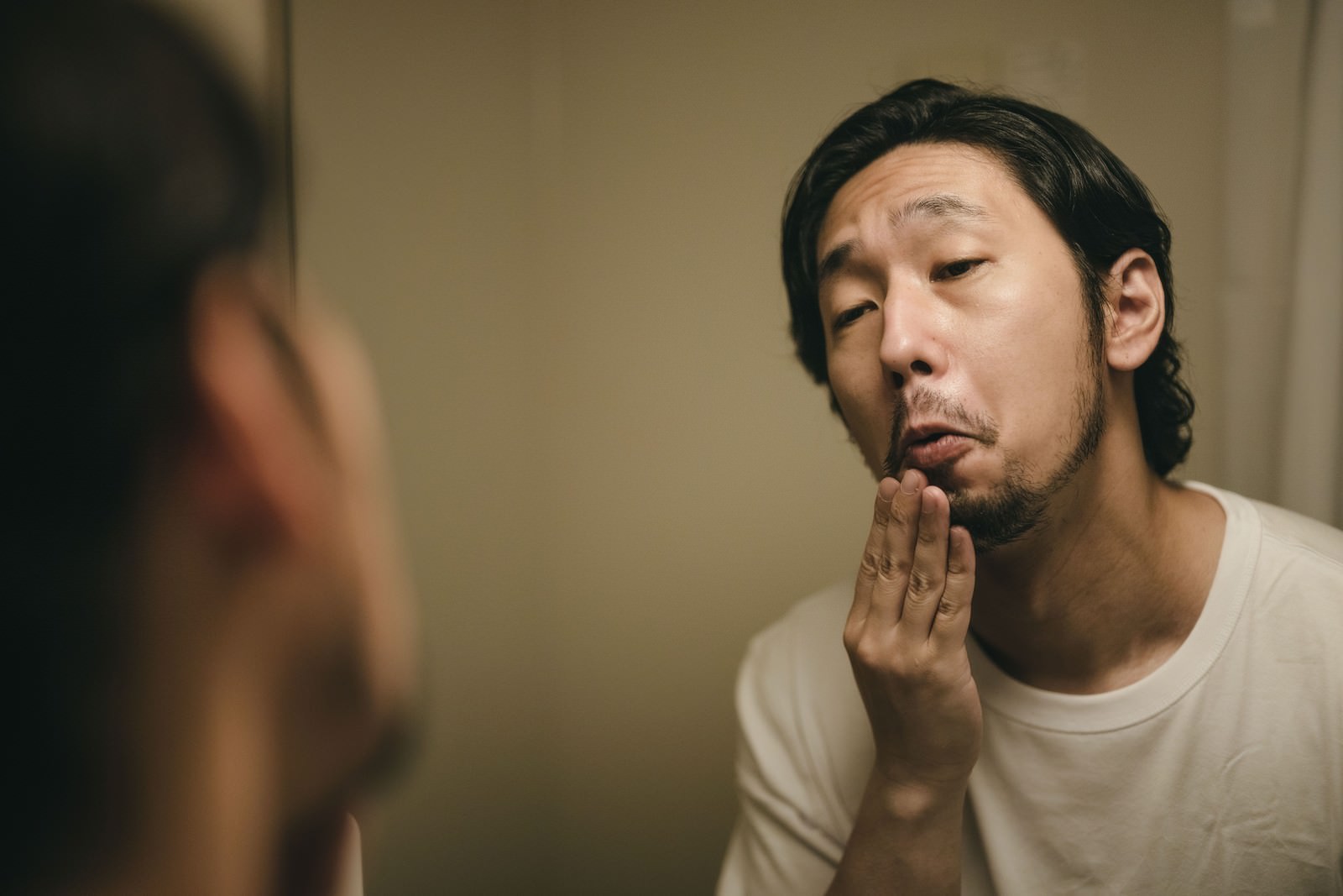 デスマ中は髭 ひげ が伸びるの早いなぁの写真素材 ぱくたそ