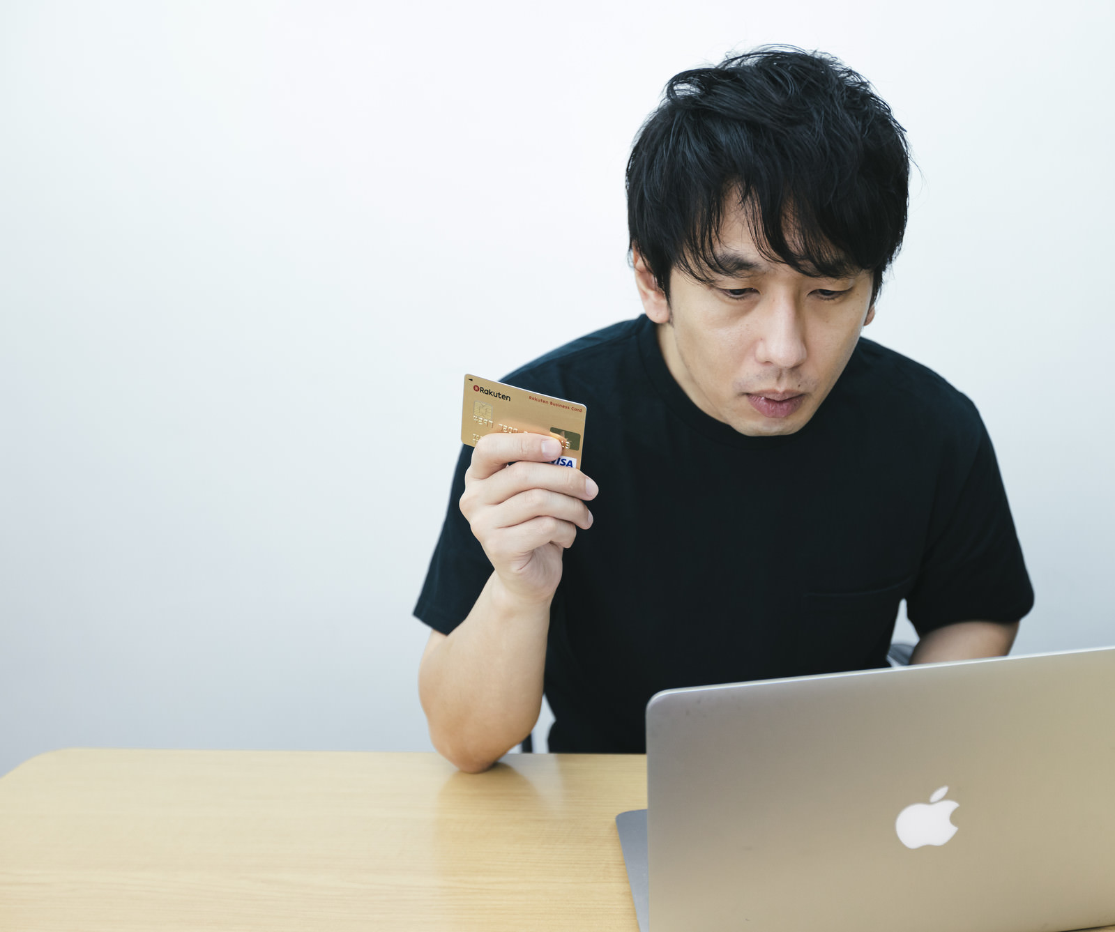 物欲をなくしたい人に物欲をなくす方法 抑える方法を紹介 物欲が止まらない人必見です 片ロースお役立ち発信局