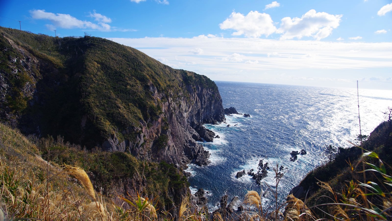 神津島の断崖と海の写真素材 ぱくたそ