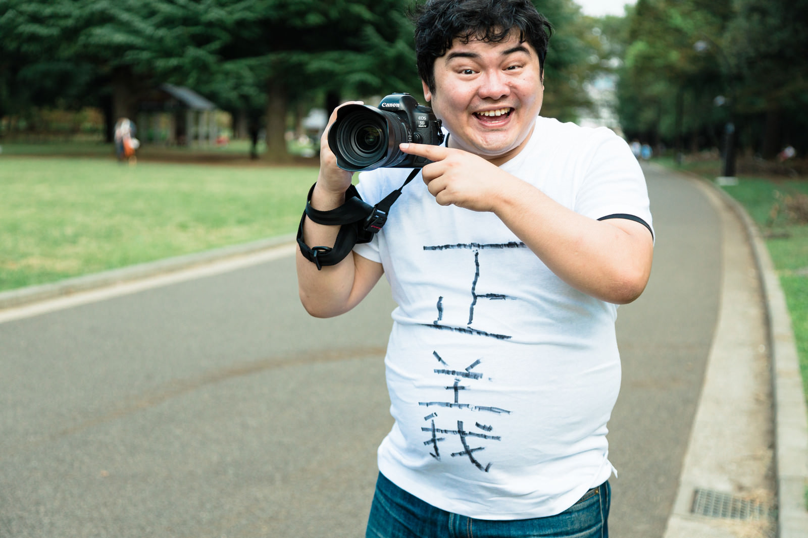 やっぱり一眼レフのカメラは正義だよねの写真を無料ダウンロード フリー素材 ぱくたそ