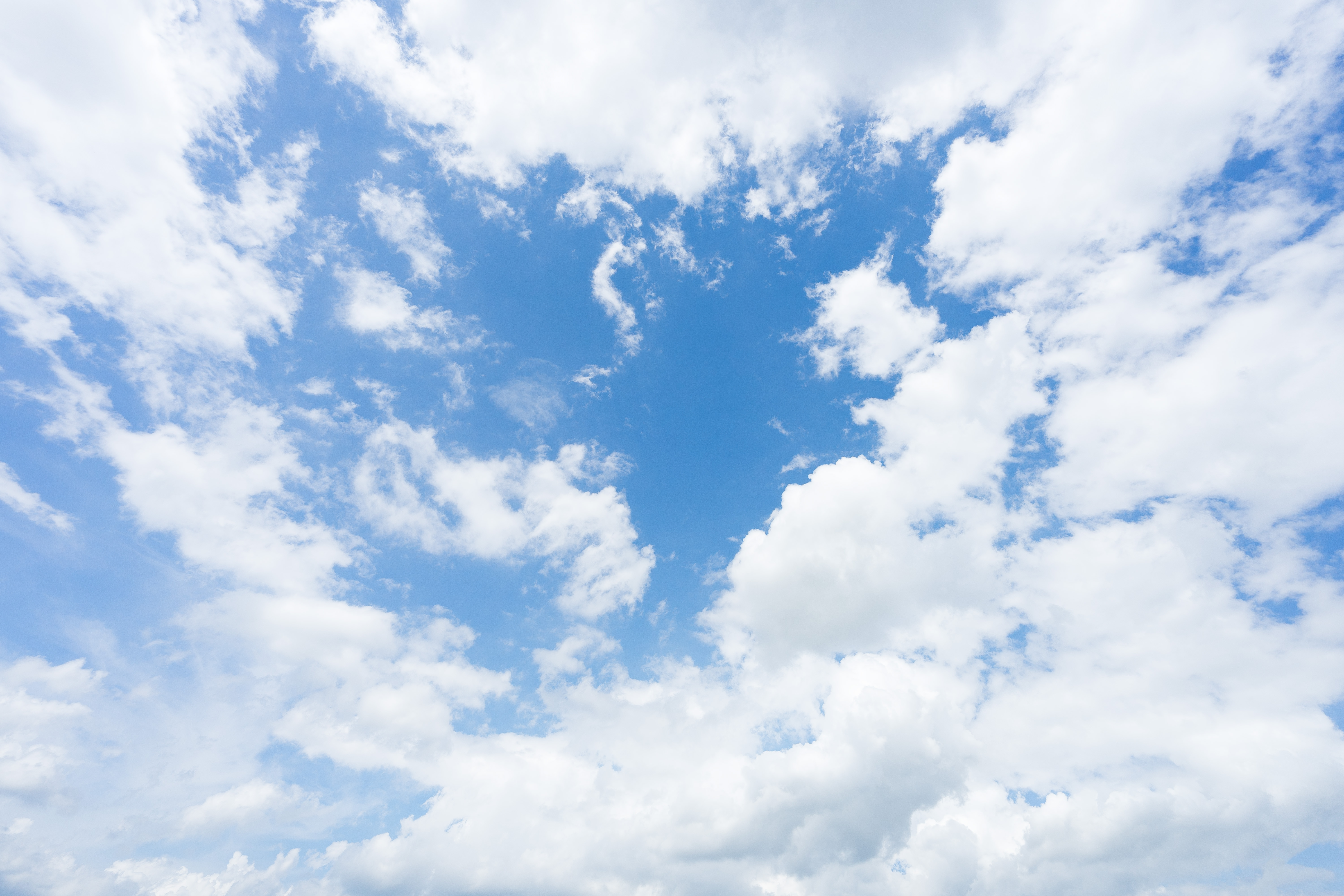 青空と雲空の無料写真素材
