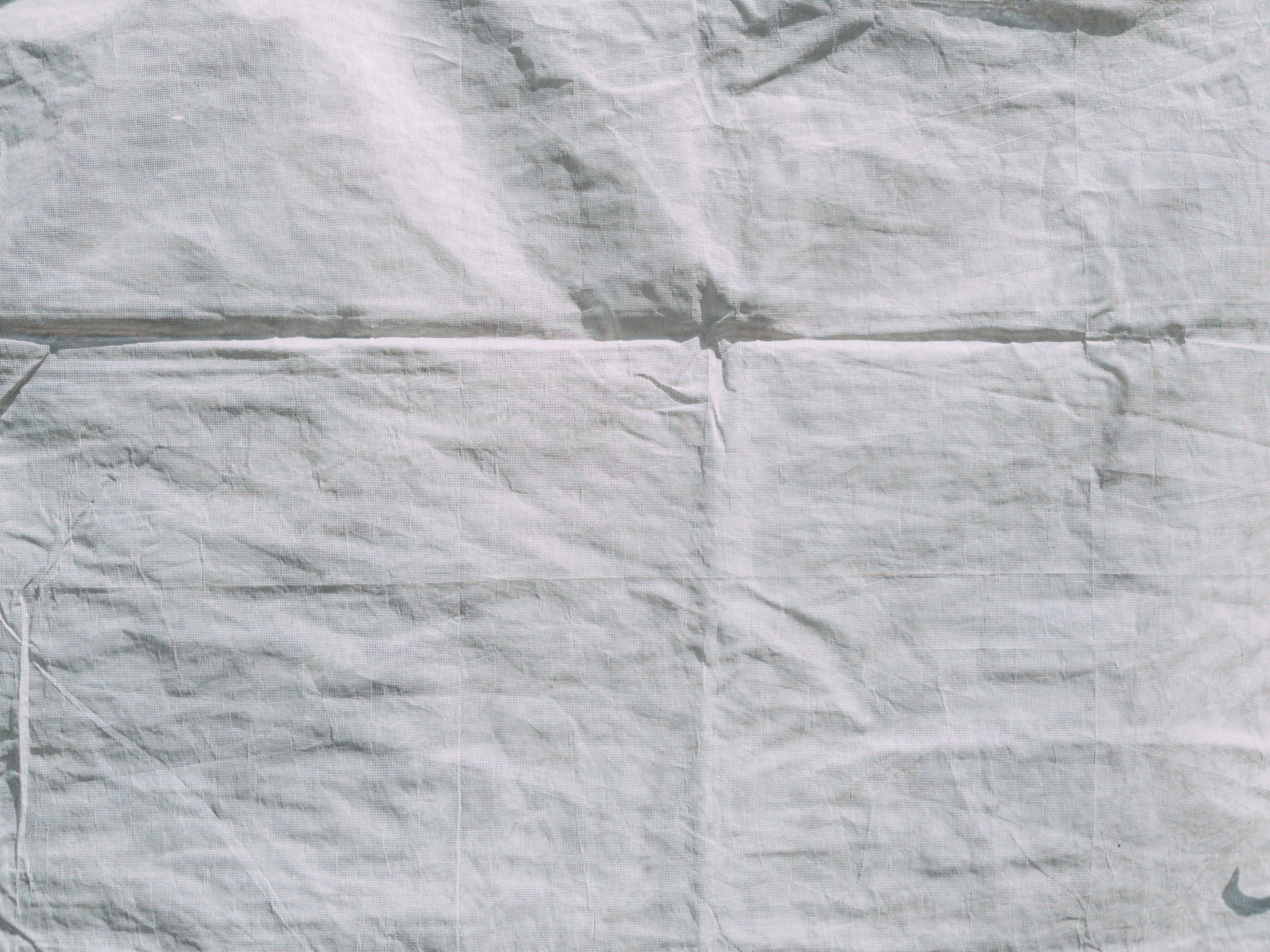 折りしわの付いた布切れのテクスチャの写真を無料ダウンロード フリー素材 ぱくたそ