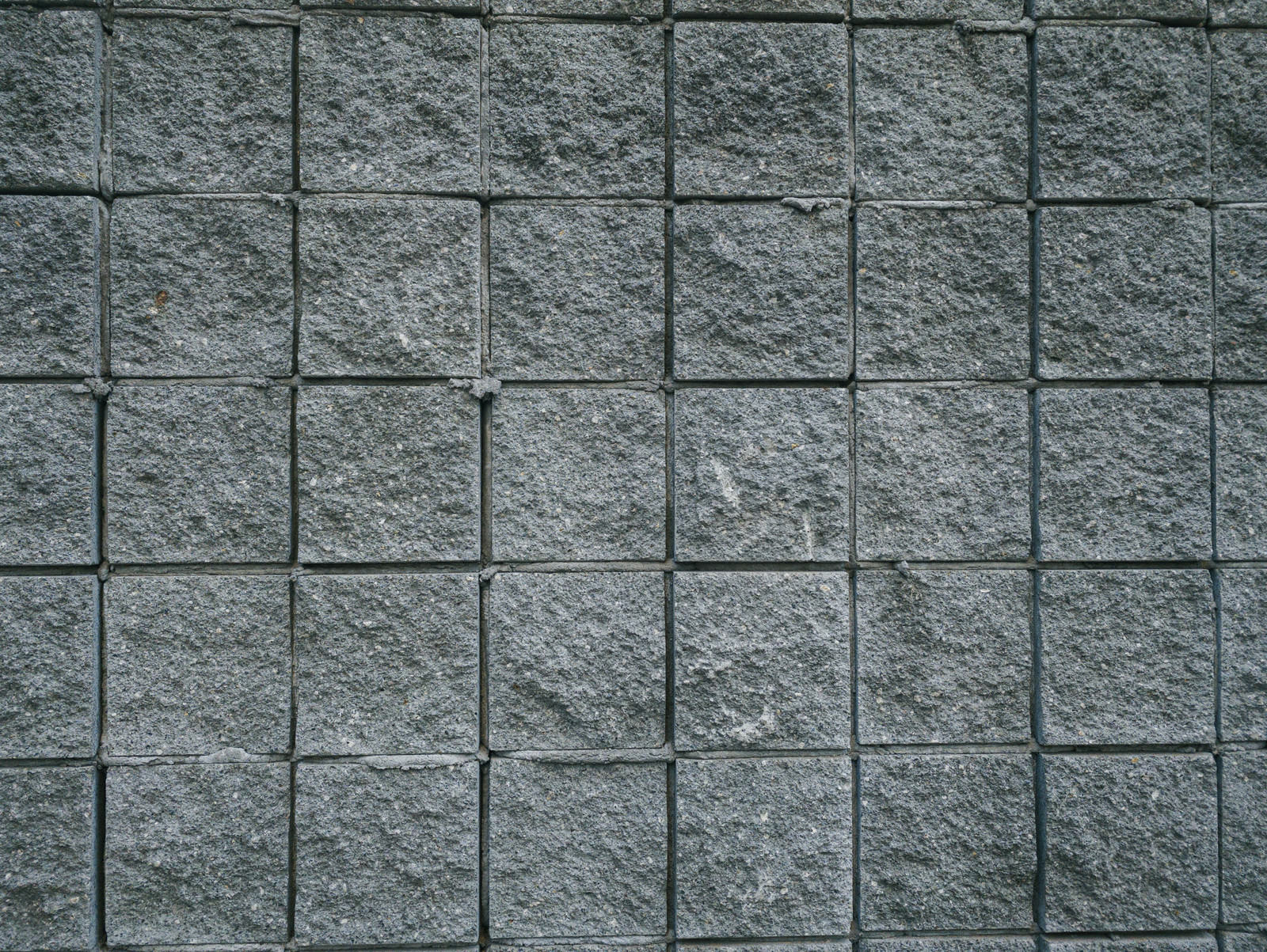 「四角マス升目の壁（テクスチャー） | フリー素材のぱくたそ」の写真