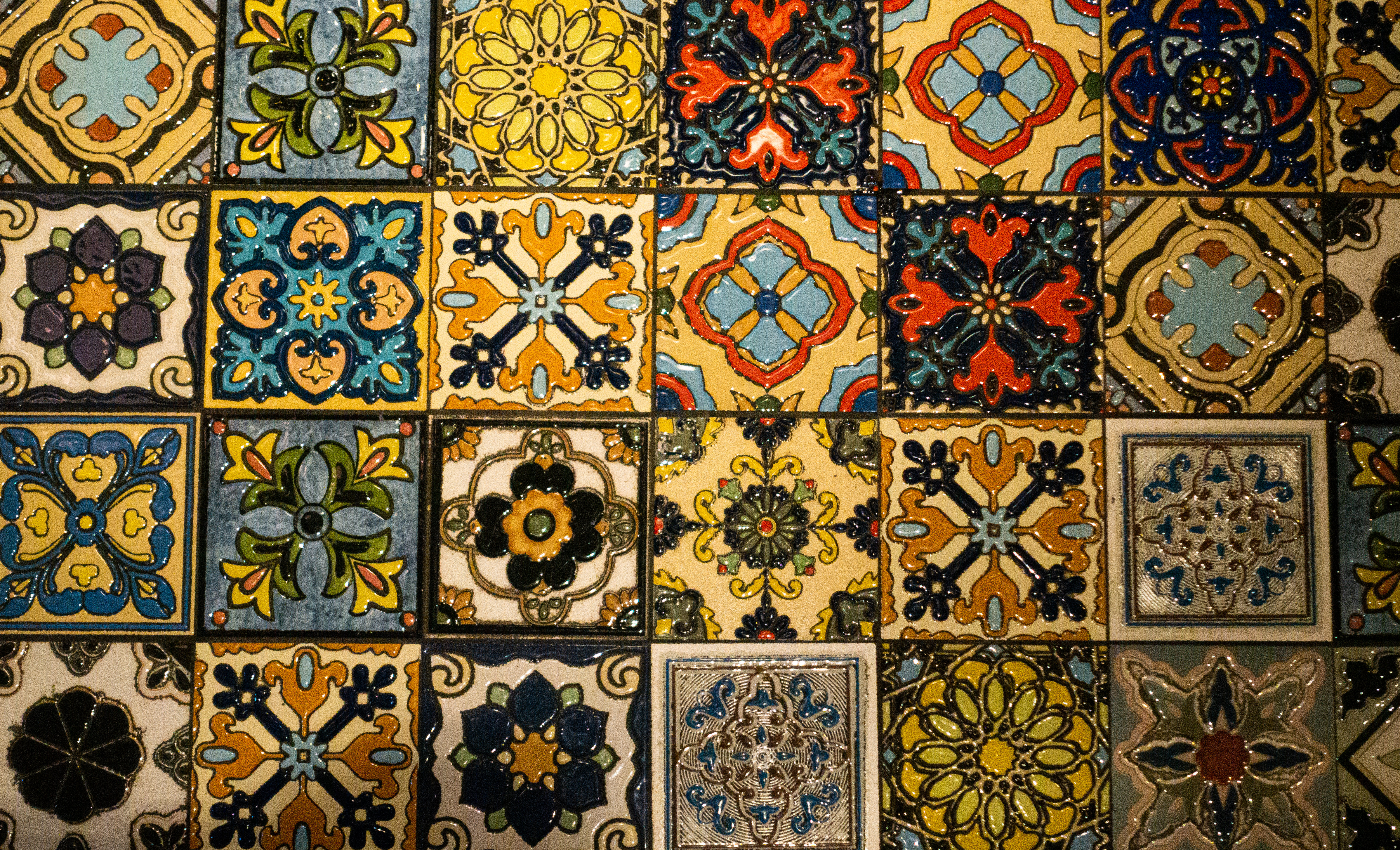 特徴的な柄のタイルの写真を無料ダウンロード フリー素材 ぱくたそ