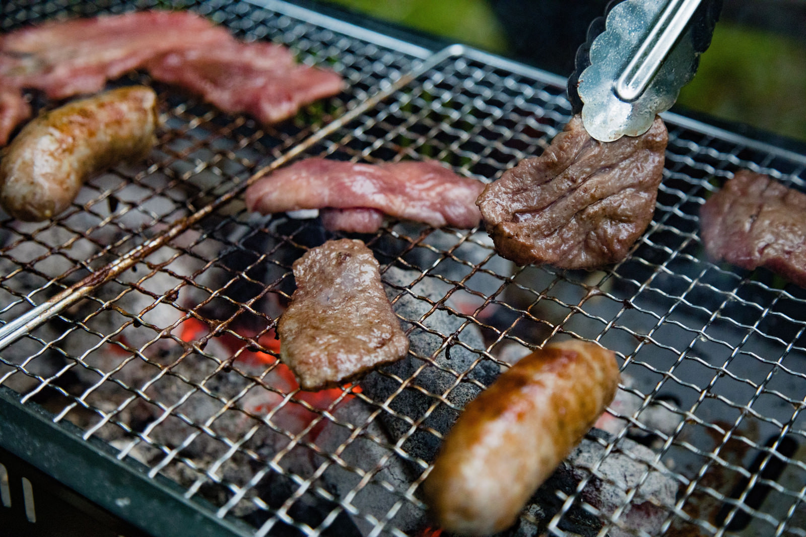 炭火焼き肉バーベキューの写真 画像 フリー素材 ぱくたそ