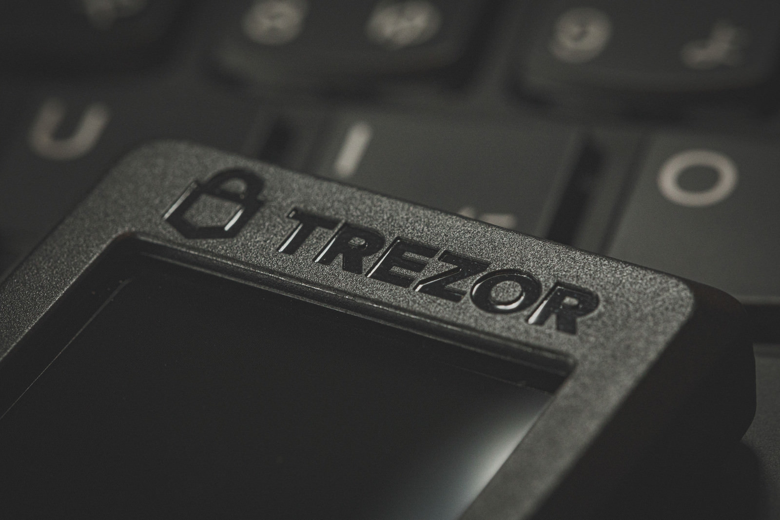 新型レビュー】TREZOR Model TとOneの違いや、使ってみた感想など | ARUTOKO（あるとこ） ビットコインウォレットTREZOR（トレザー）Model  T