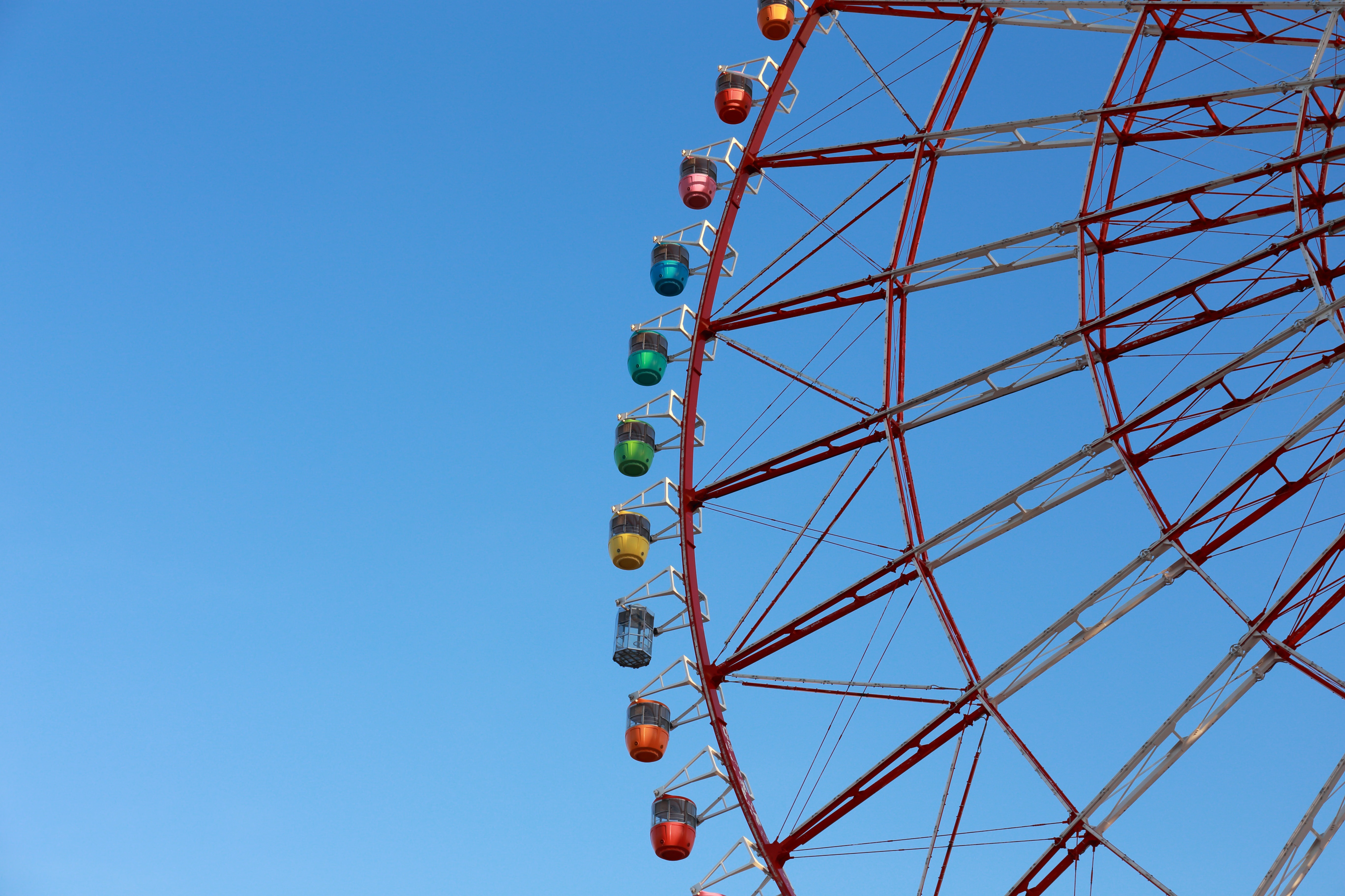 青空の観覧車の写真素材 ぱくたそ