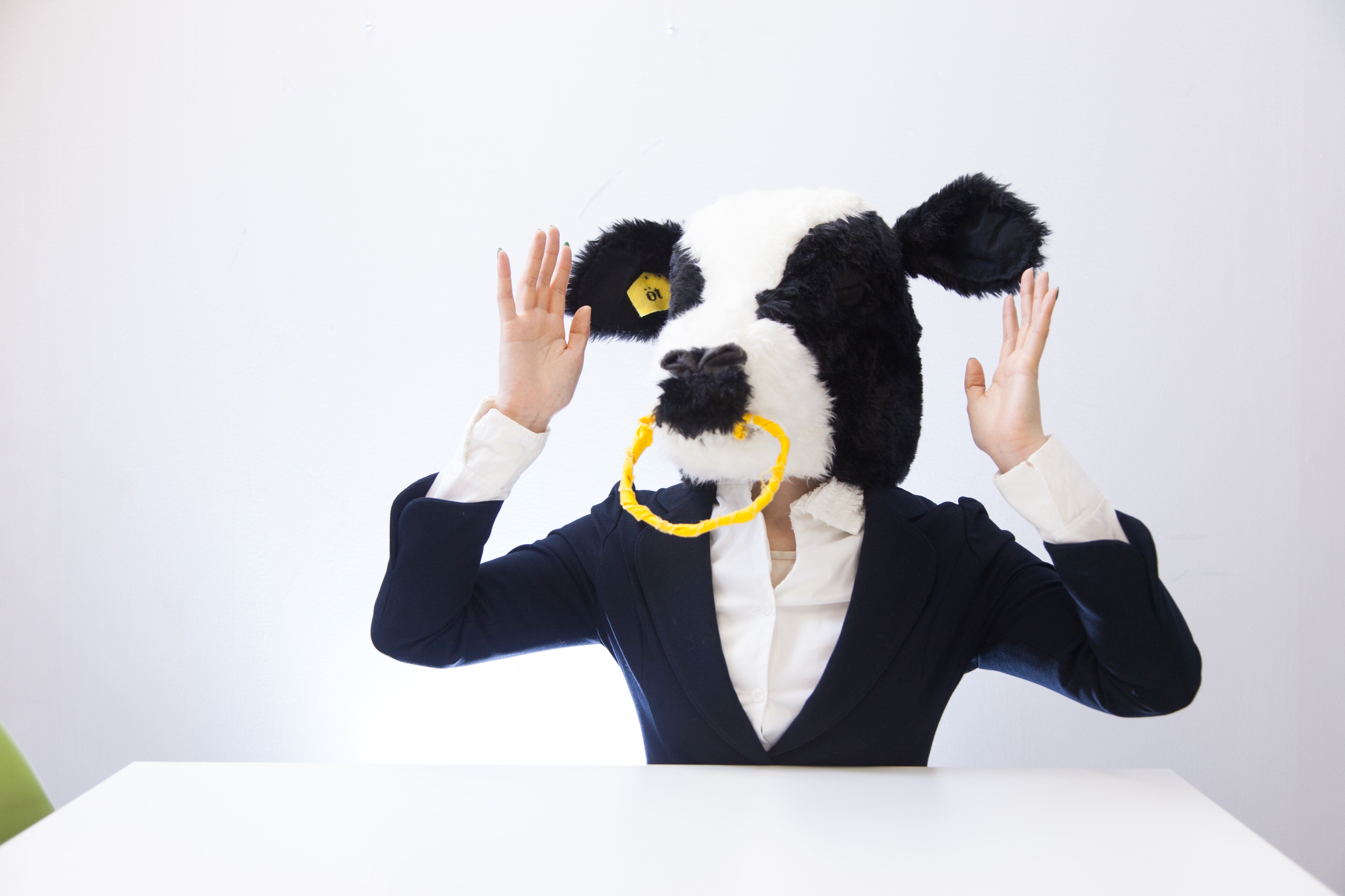 お手上げ状態の写真を無料ダウンロード フリー素材 ぱくたそ