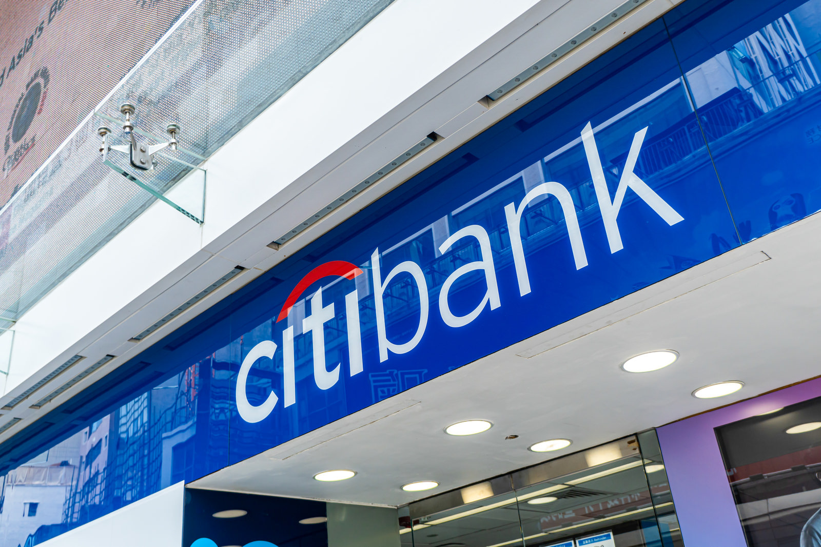 アメリカに本拠を構えるシティバンクの支店の写真素材 ぱくたそ